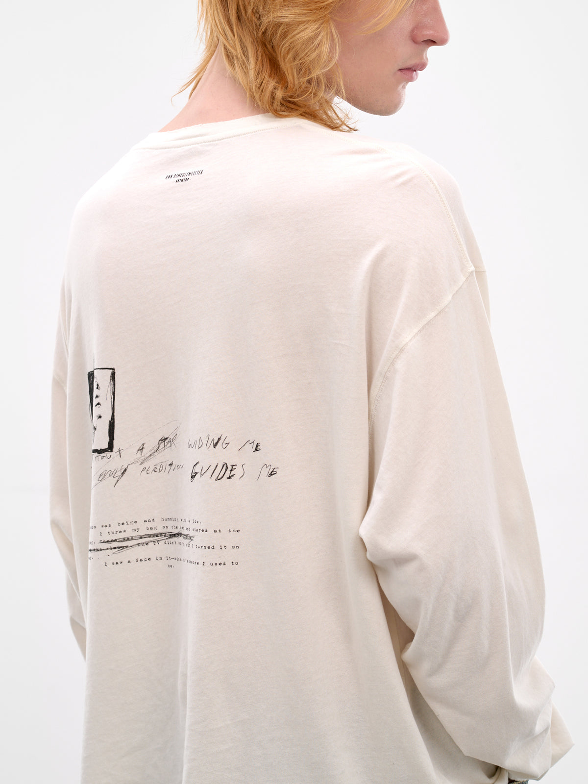 Emil Boxy Sketch Graphic Tee (B0013917-FA637-IVORY)