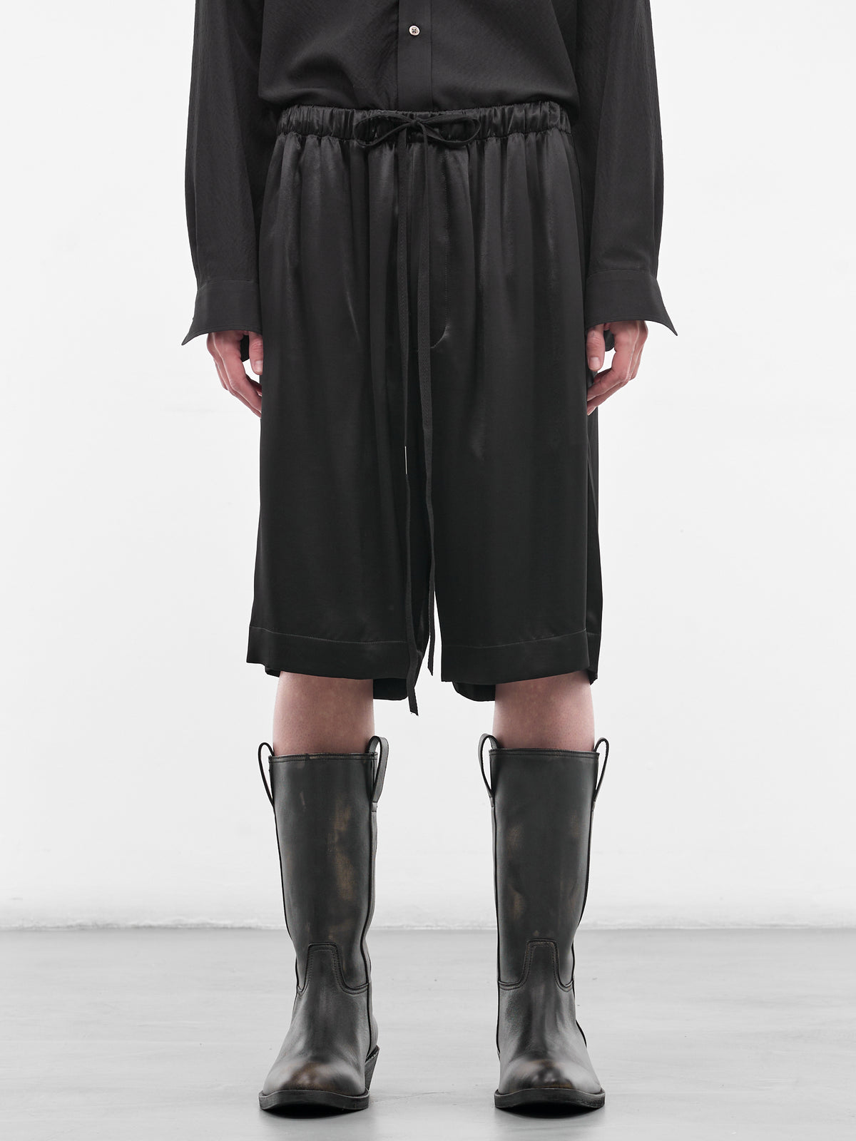 Raul Black Satin Bermuda Shorts (B0013939-FA734-BLACK)