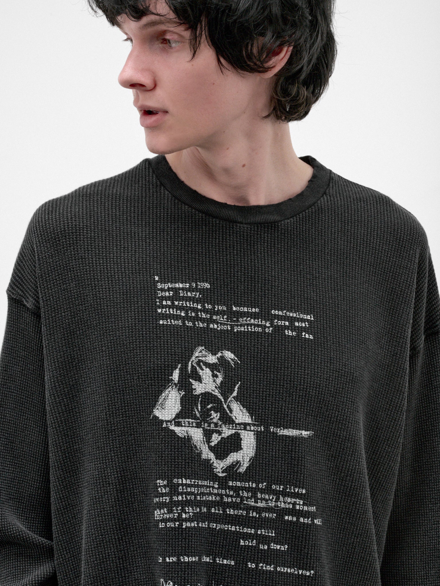 Black Emil Graphic Long Sleeve (B0014443-FA792-FADED-BLACK)