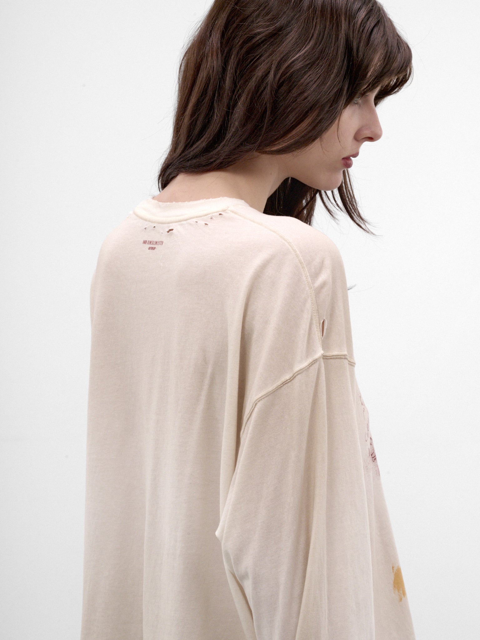 Nikita Poetry Club Graphic Tee (B0014486-FA789-CHALK)