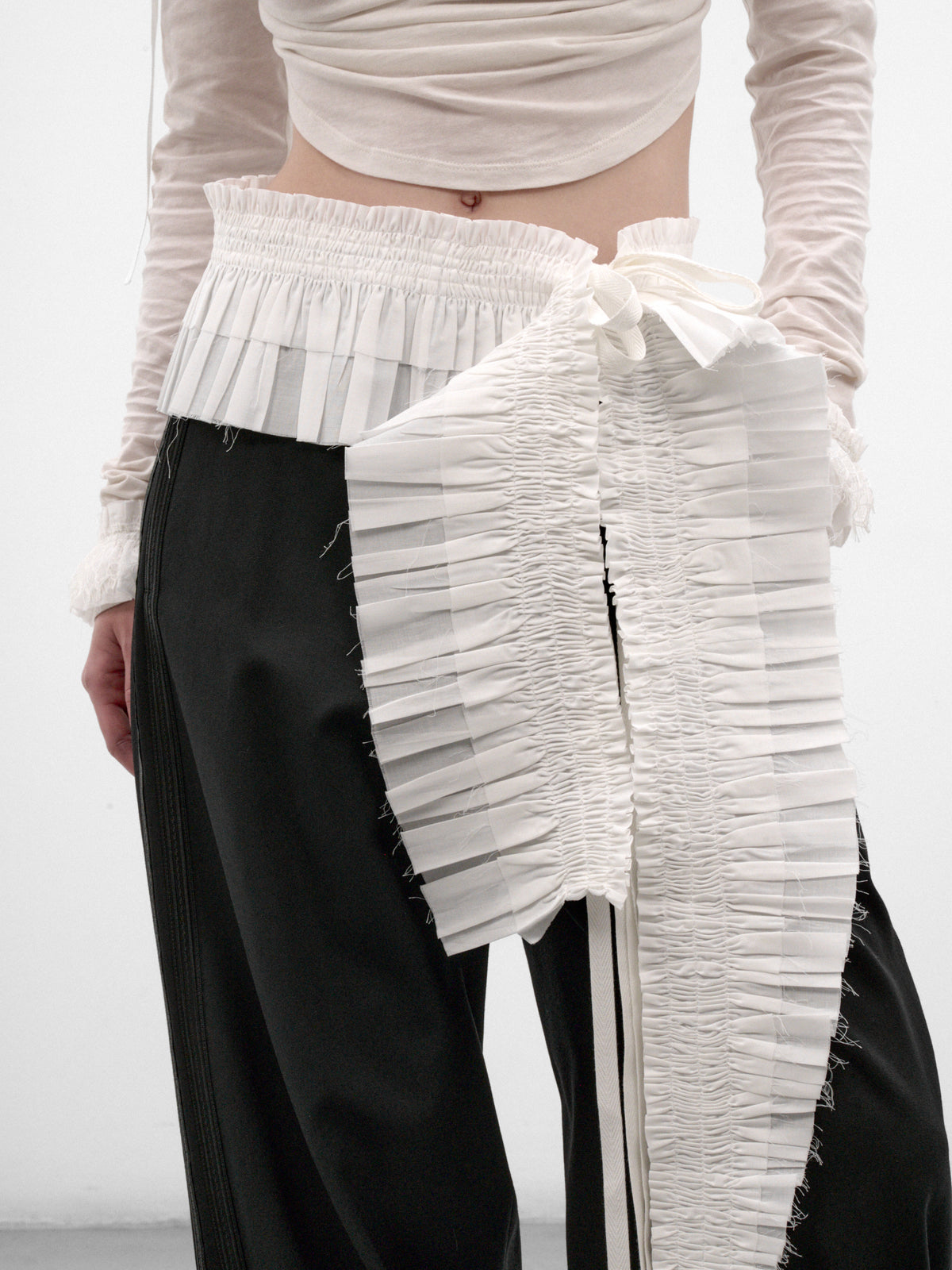 Safira Long Ruffled Belt (B0014495-FA026-NATURAL-WHITE)