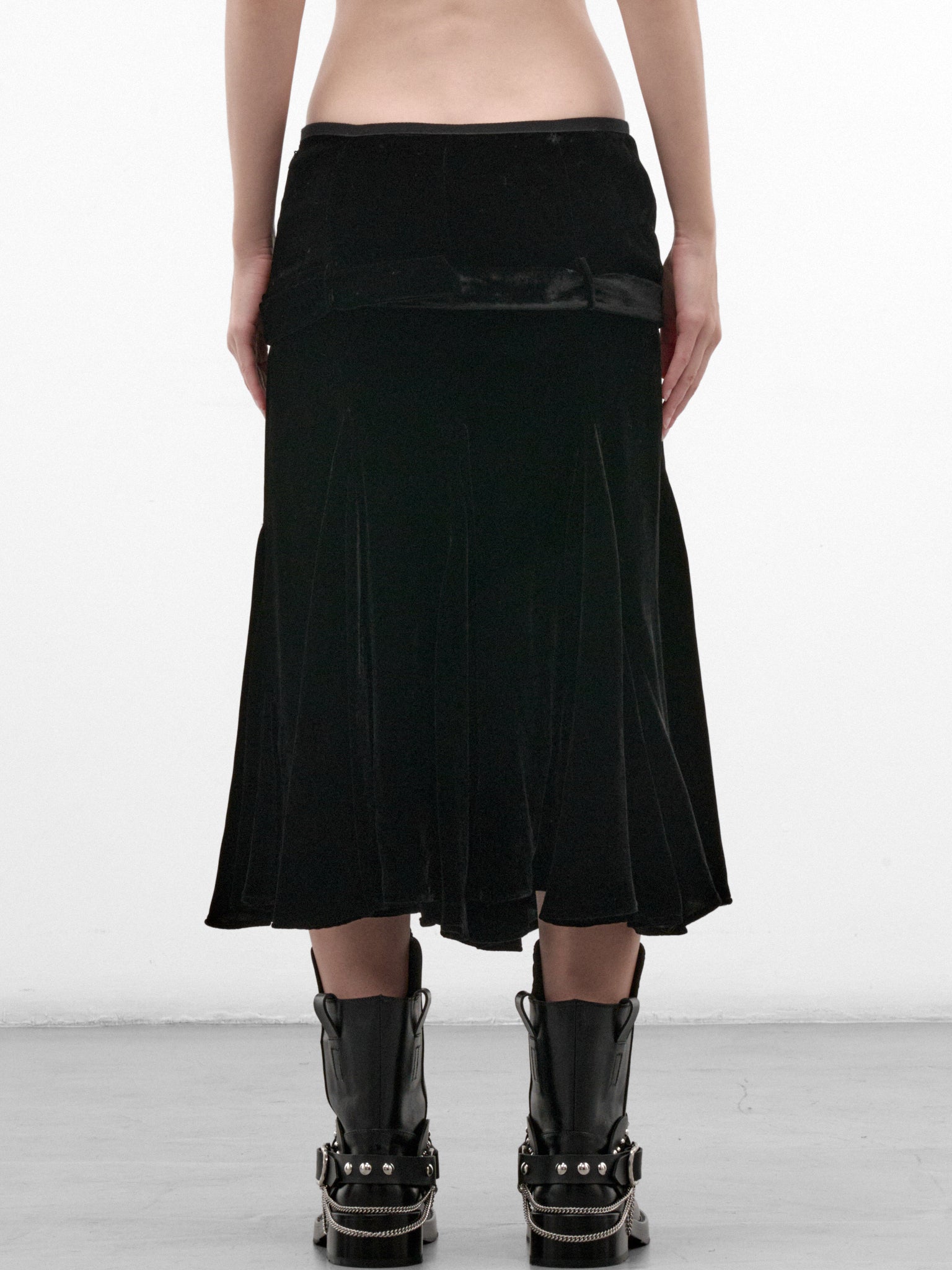 Helma Velvet Midi Skirt (B0014540-FA762-BLACK)