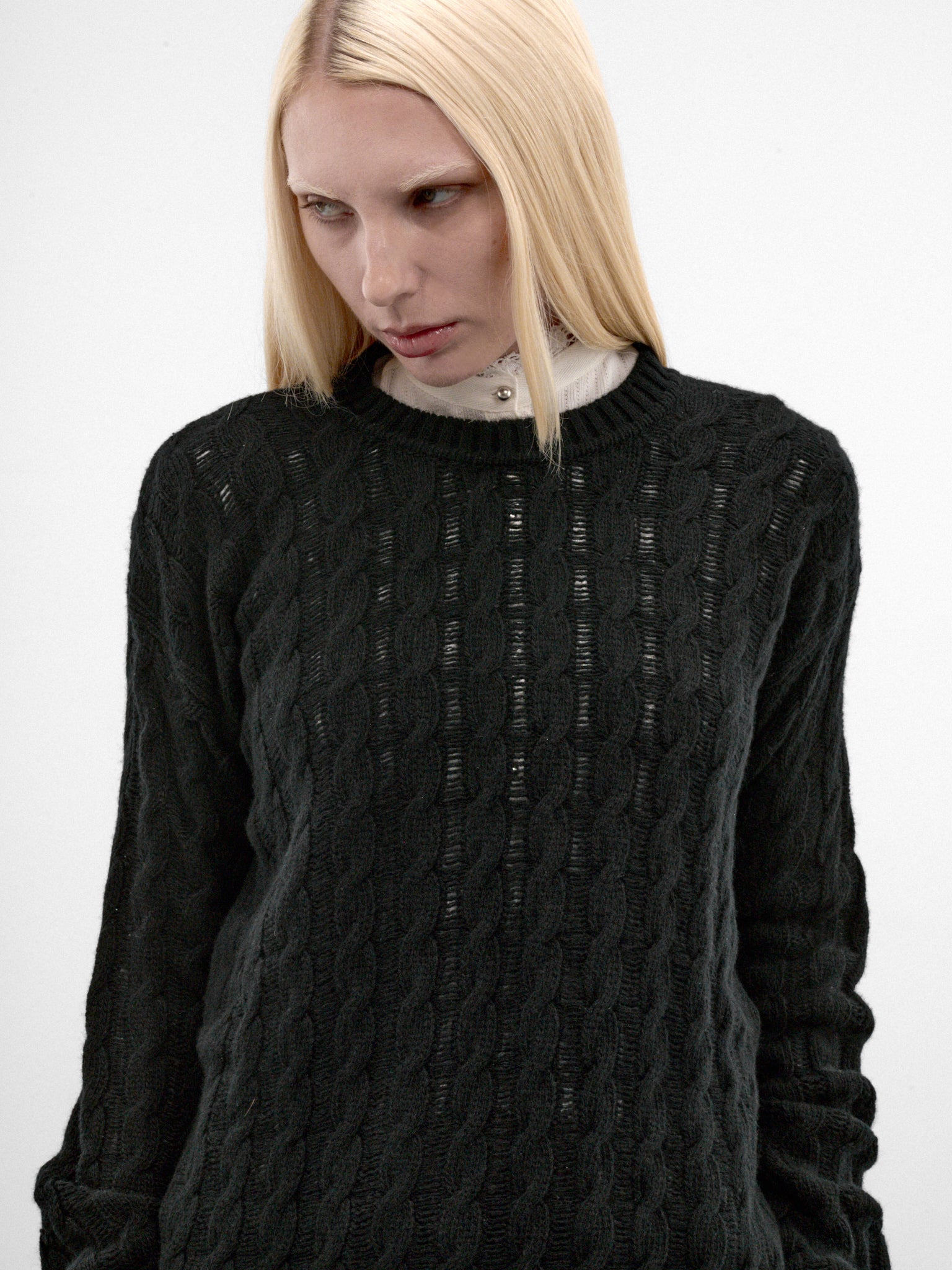 Siya Black Wool-Cashmere Sweater (B0014660-KN099-BLACK)