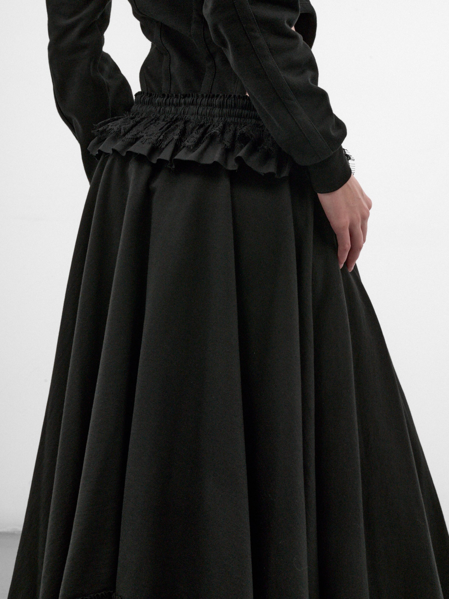 Aske Cotton Asymmetric Midi Skirt (B0014662-FA799-BLACK)