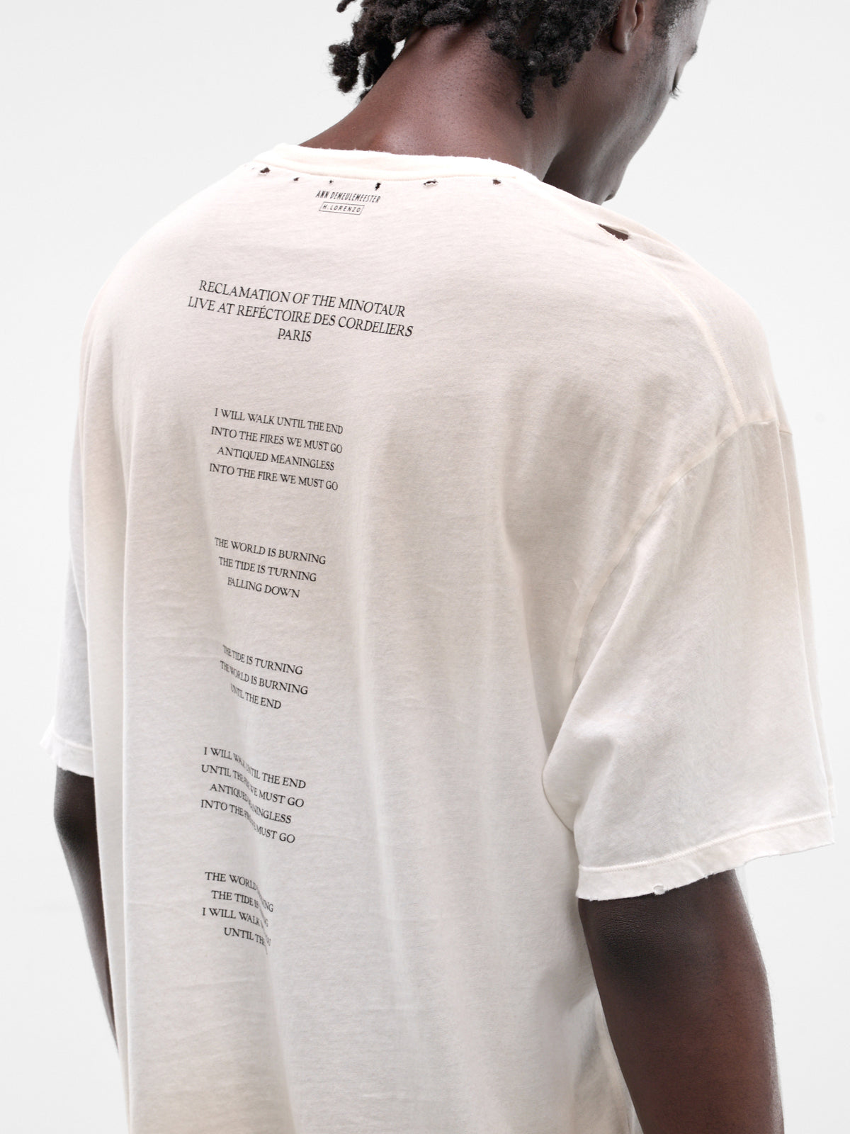 Exclusive White Lu "Aimee" Graphic Tee (B0014714-FA794-CHALK)