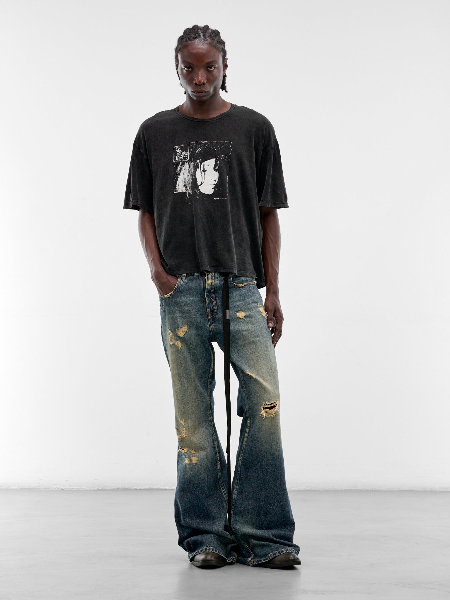 Exclusive Black Lu "Aimee" Graphic Tee (B0014715-FA790-FADED-BLACK)