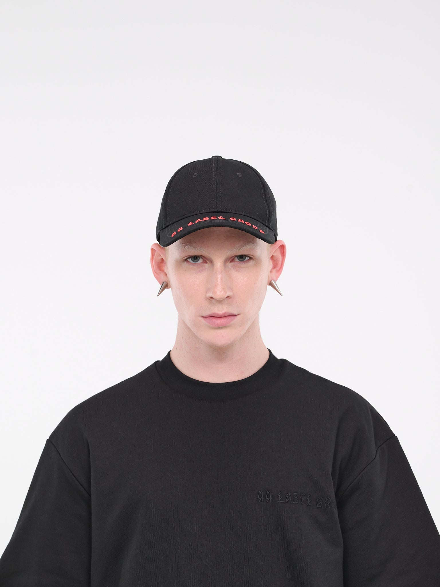44 Embroidered Cap (B0030401-FA282-P360-BLACK-44LG)