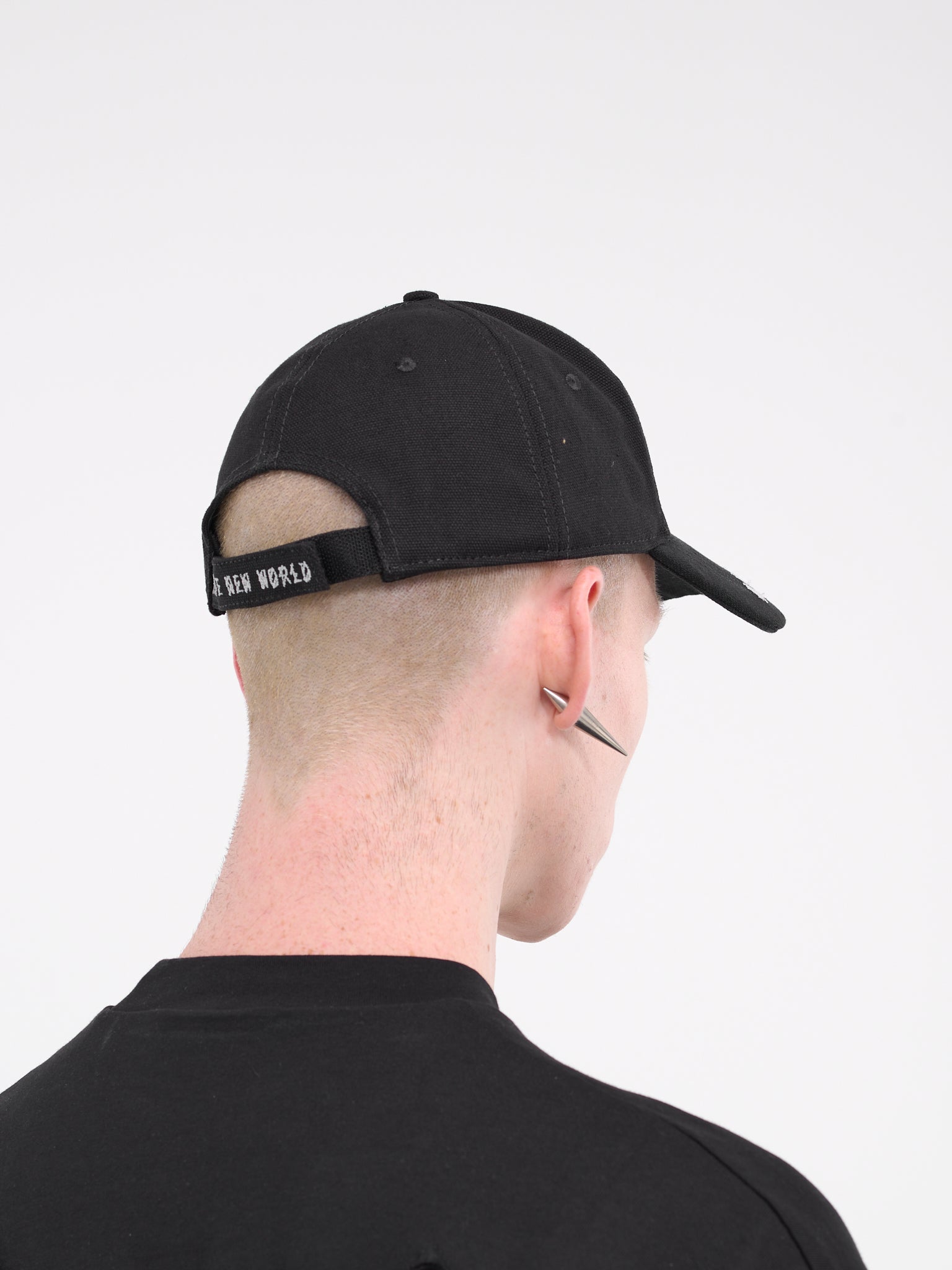 44 Embroidered Cap (B0030401-FA338-P359-BLACK-44LG)