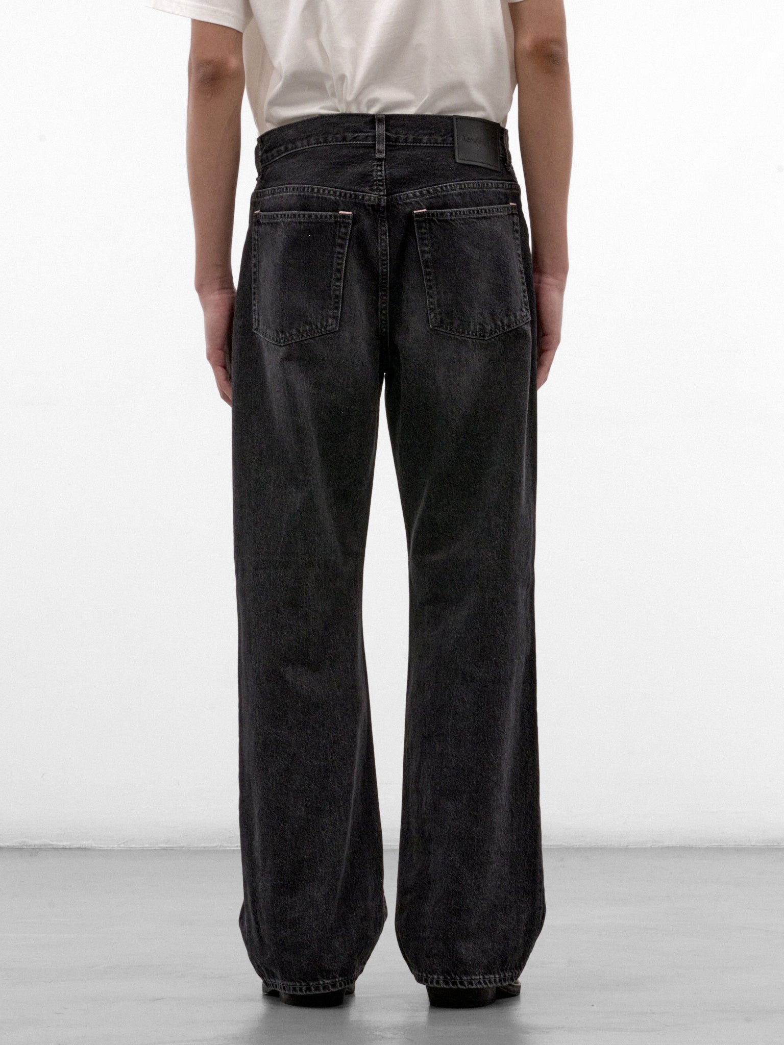 Black 2021M Loose Fit Jeans (B00363-900D30-BLACK)