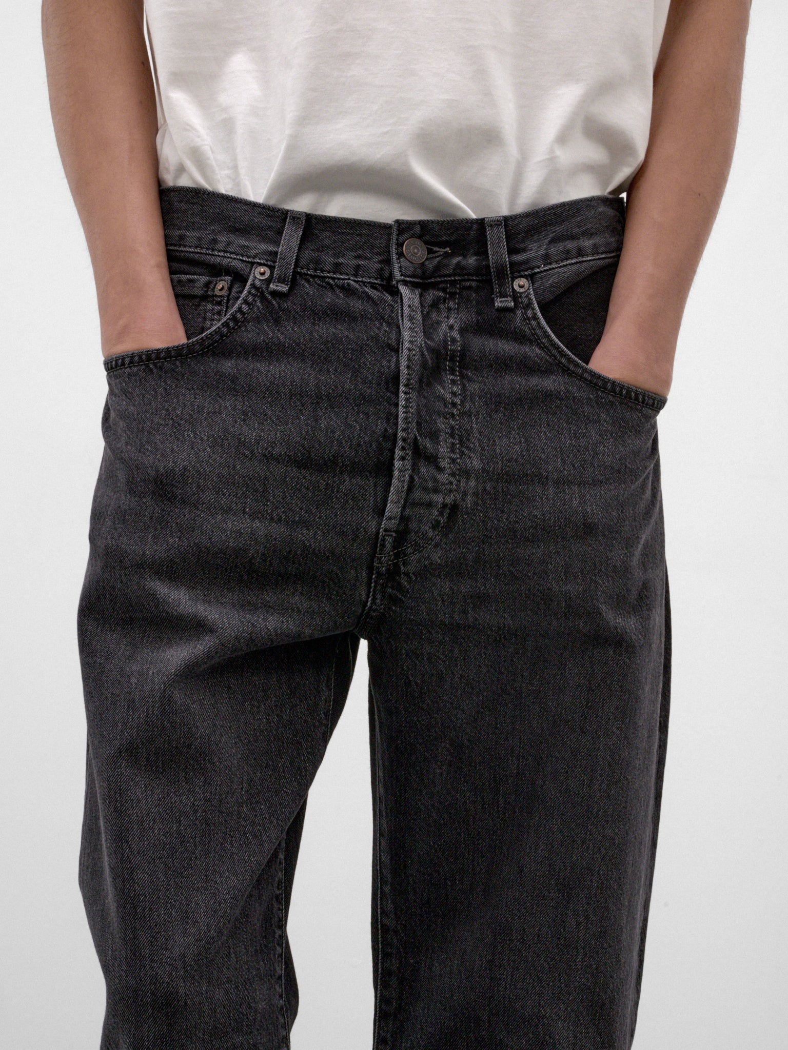 Black 2021M Loose Fit Jeans (B00363-900D30-BLACK)