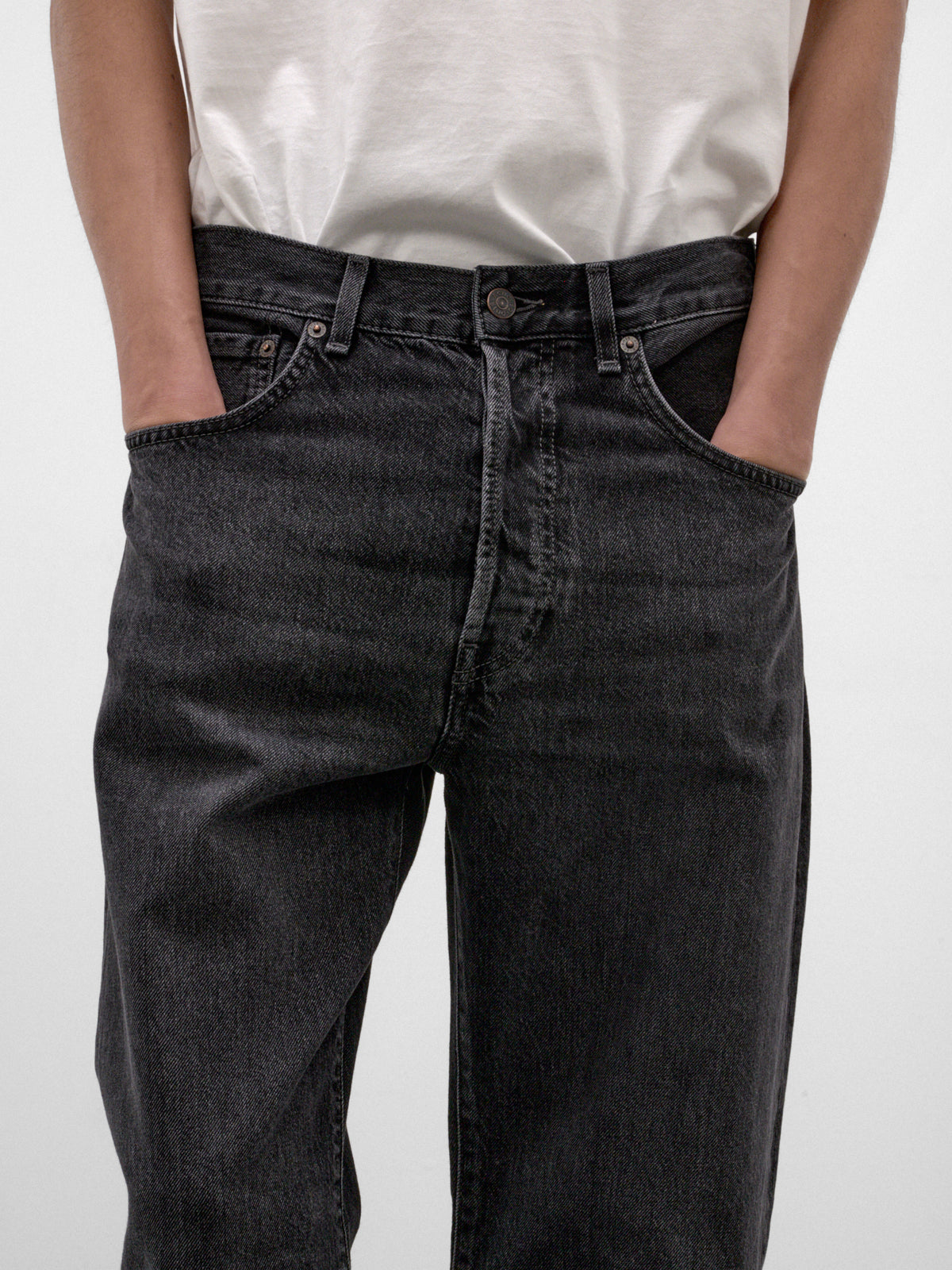 Black 2021M Loose Fit Jeans (B00363-900D30-BLACK)