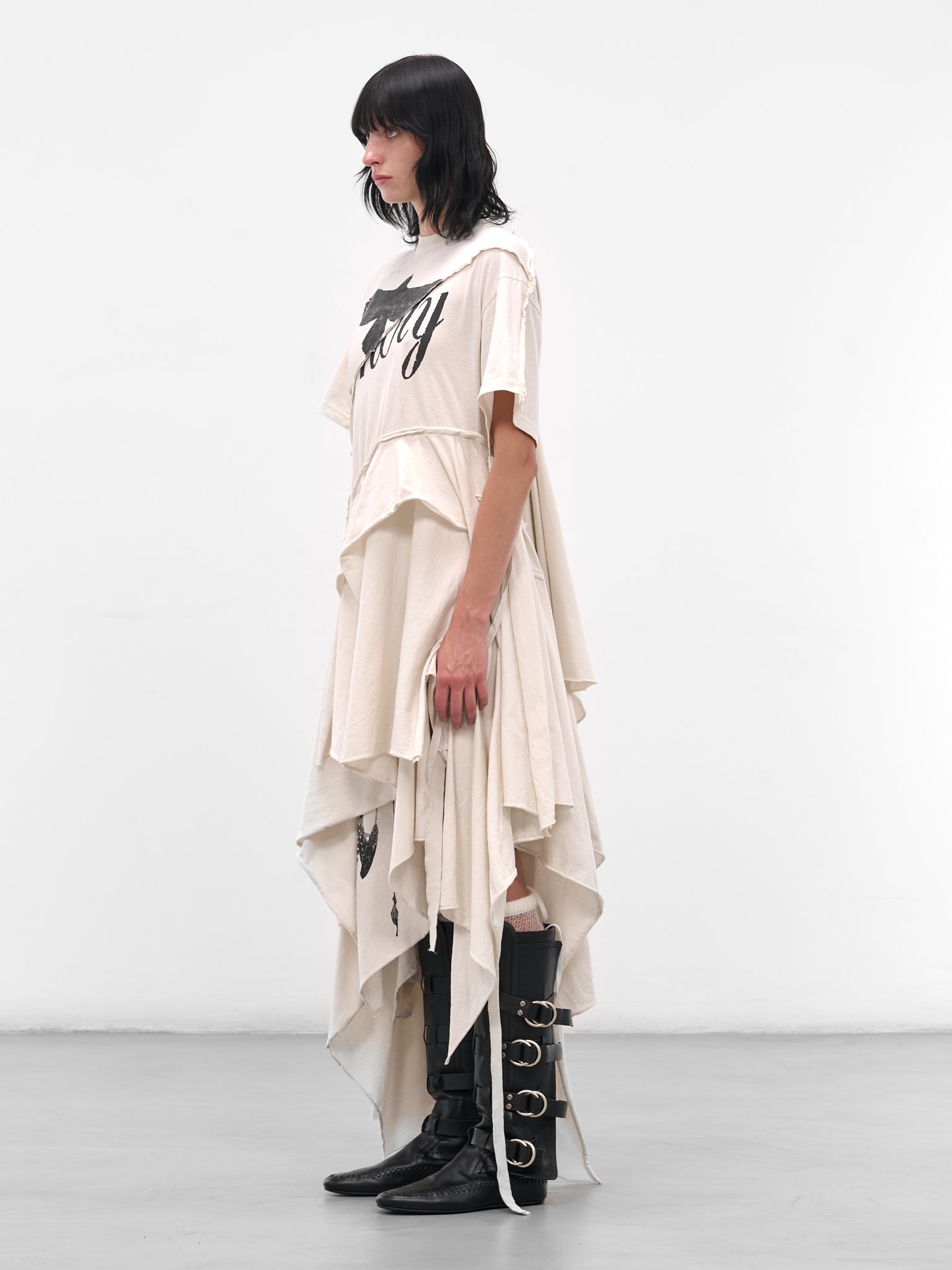 White Guusta Deconstructed Drape Dress (B013459-FA697-IVORY) White Guusta Deconstructed Drape Dress (B013459-FA697-IVORY)
