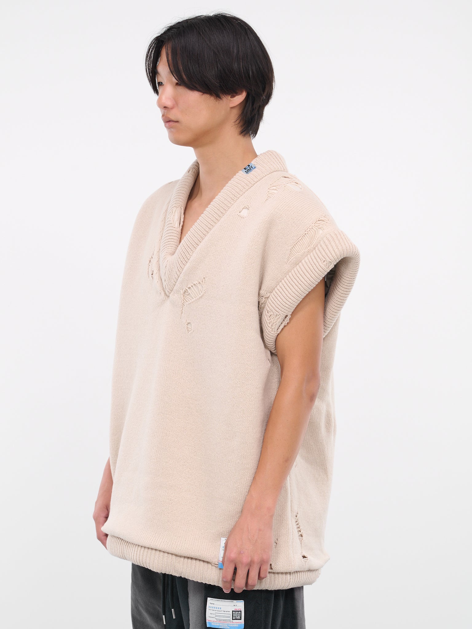 Distressed Knit Vest (B11SW502-BEIGE)