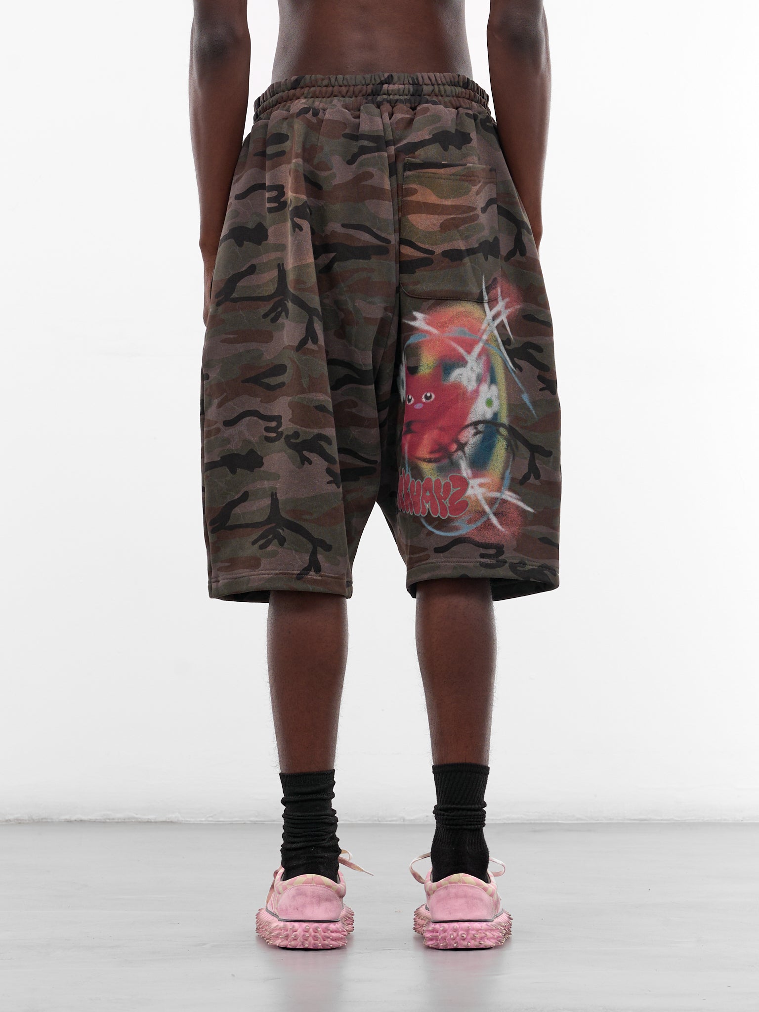 Camo Graffiti Drop Crotch Shorts (B26SSUSH0101-CAMO)