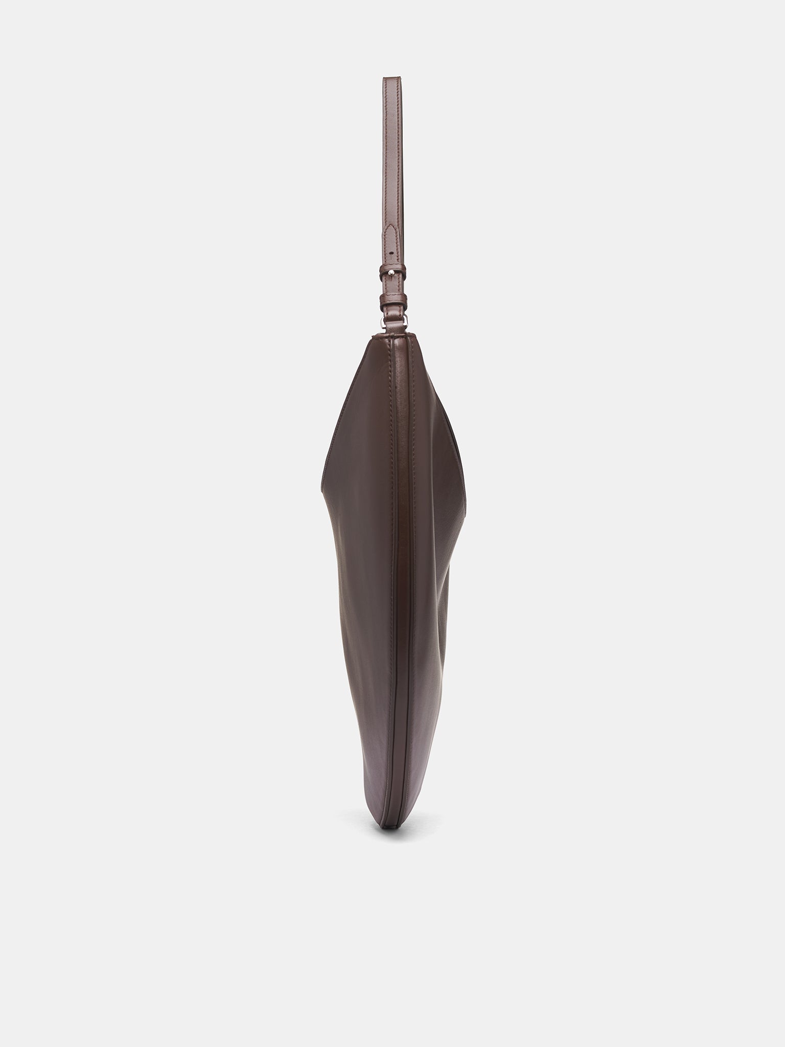 Brown Leather Ovalo Bag (BAW00437AC18A08-BROWN)