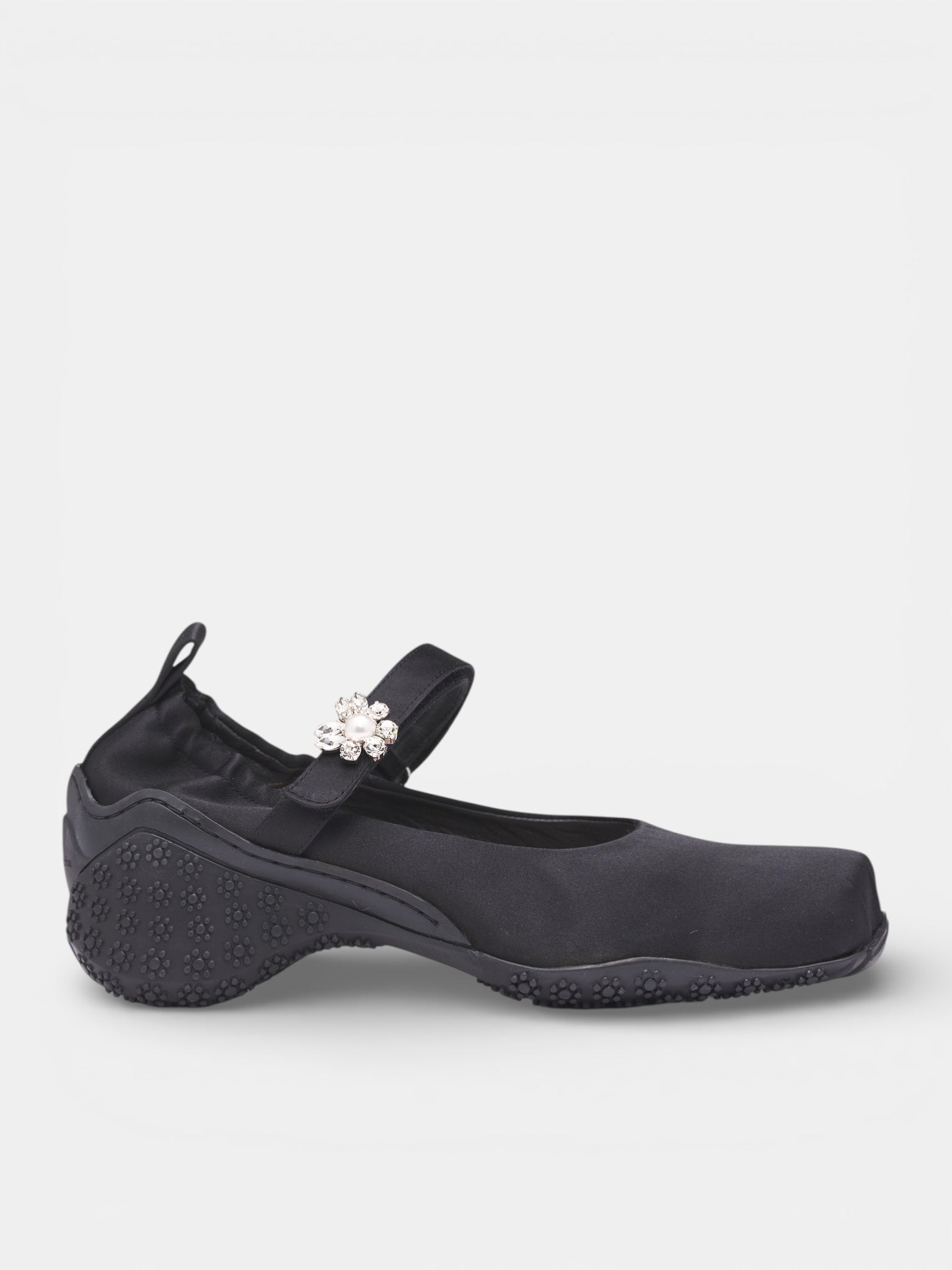 Black Satin Ballet Runner Pumps (BBT1B-0755-BLACK-PEARL-CLEAR)