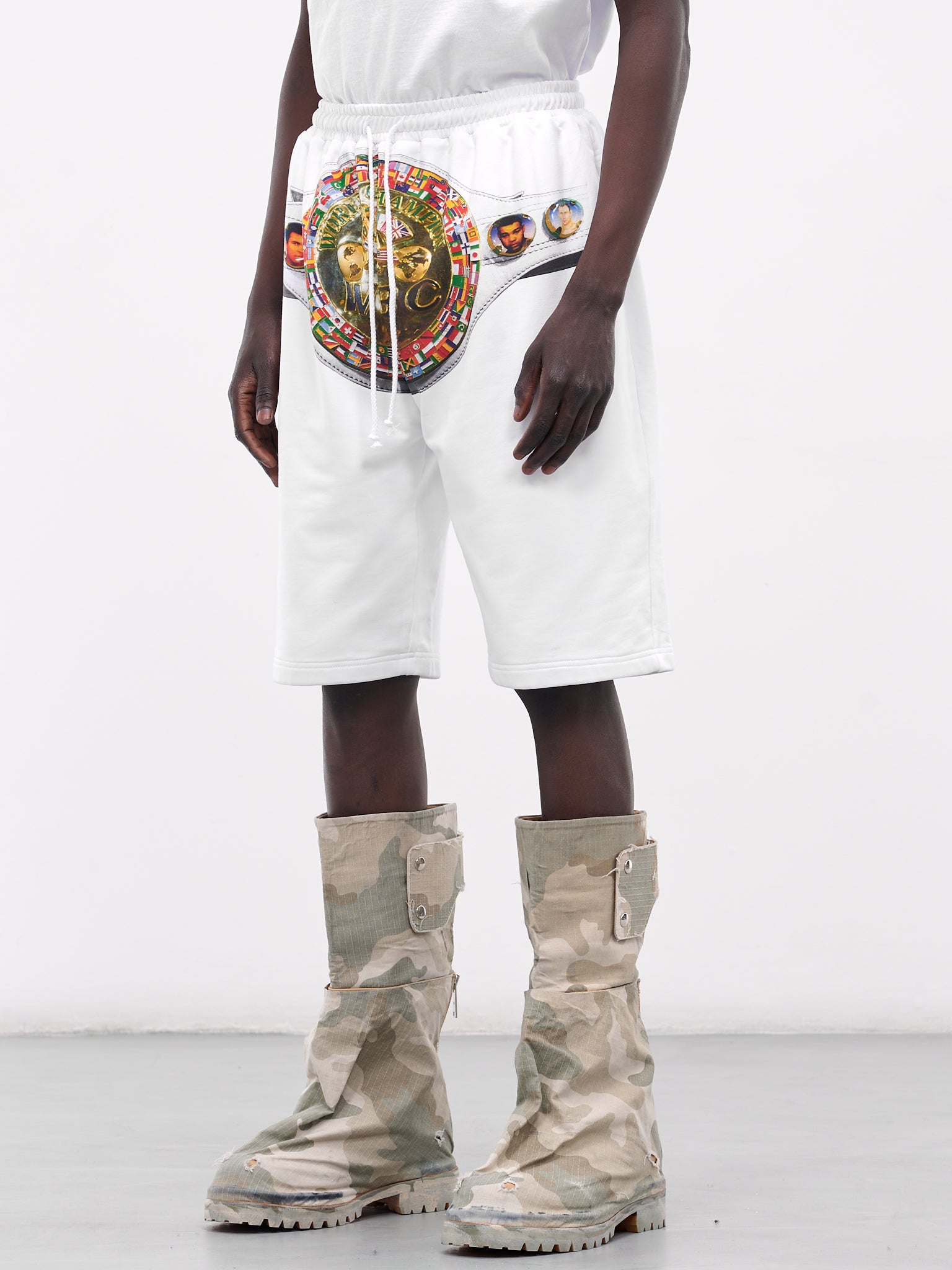 LA MASKARADE Belt Shorts | H.Lorenzo - side