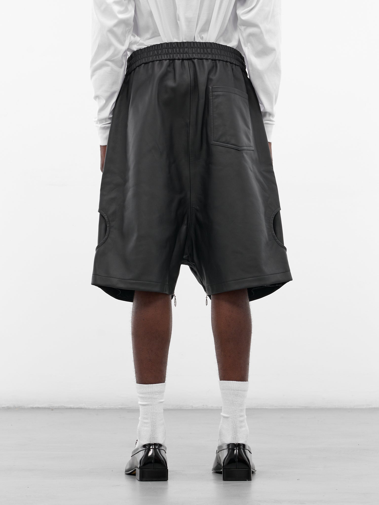 Black Lamb Leather Bermuda Shorts (BERMUDA-PANTS-BLACK)