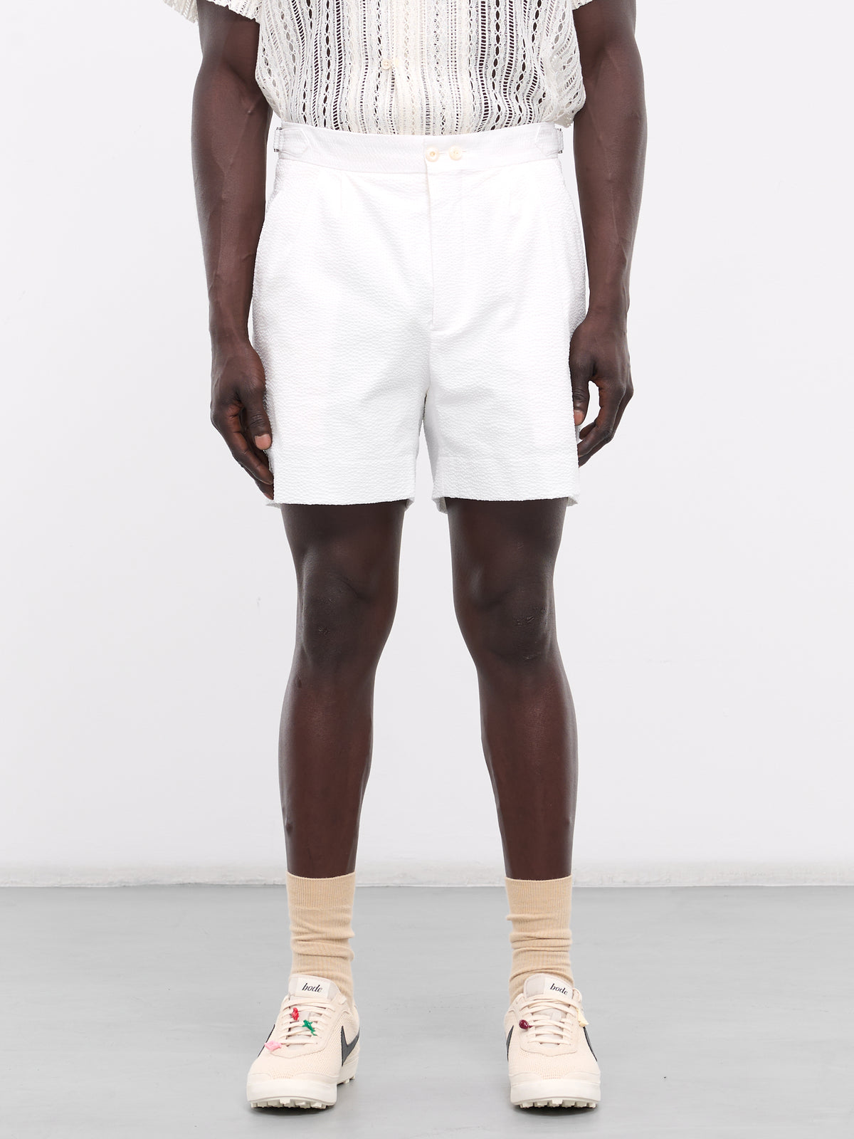 Seersucker Pleated Shorts (BT007-WHITE)