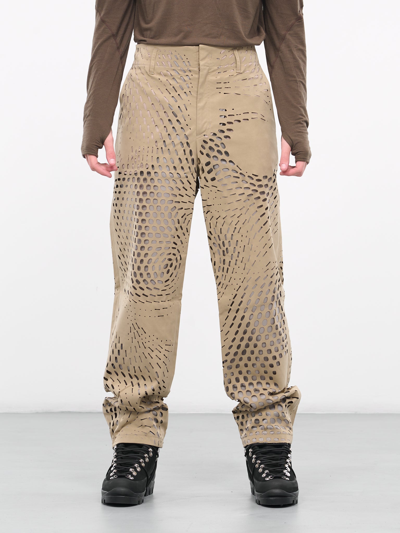 Louis Vuitton Technical Cargo Pants Khaki. Size 52