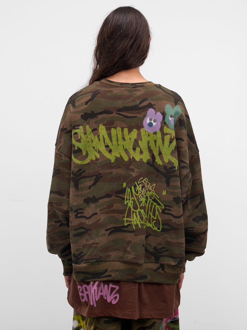 Camo Layered Graffiti Crewneck Sweatshirt (BUTH0101-CAMOUFLAGE)