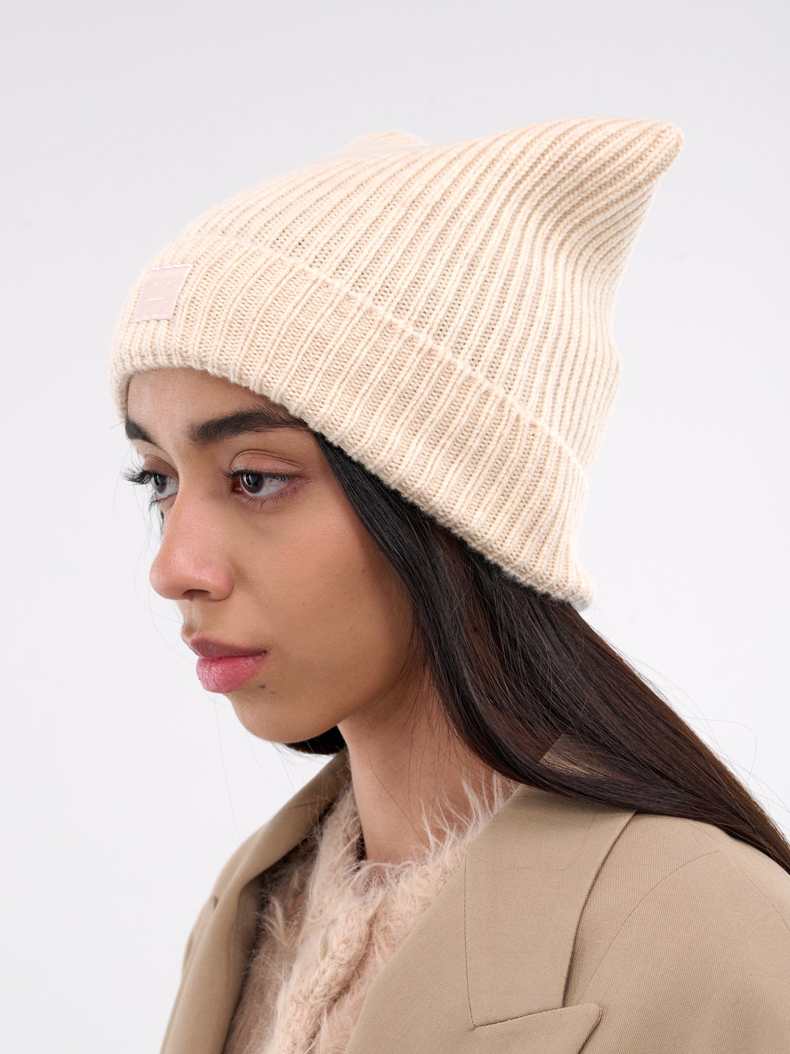 Face Logo Square Beanie (C40392-OATMEAL-MELANGE)