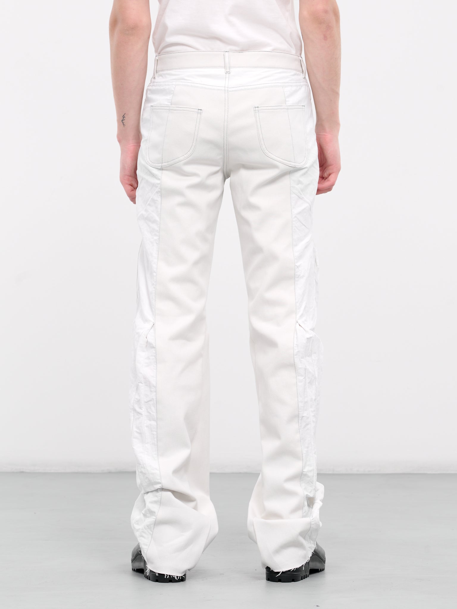 Human Shell Ruined Denim Trousers (CA05HST7WH-WHITE)