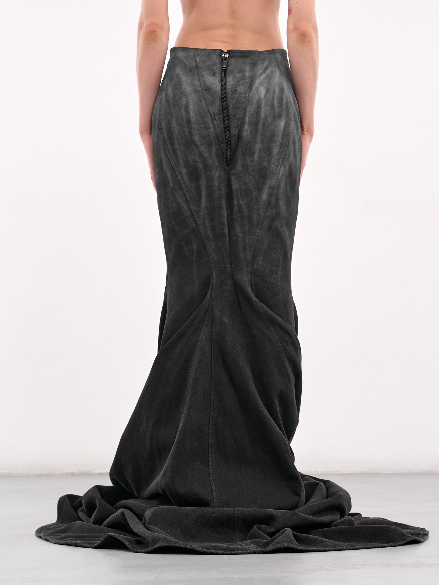 Painted Train Denim Skirt (CATWALK-5-BLACK-VAIN)