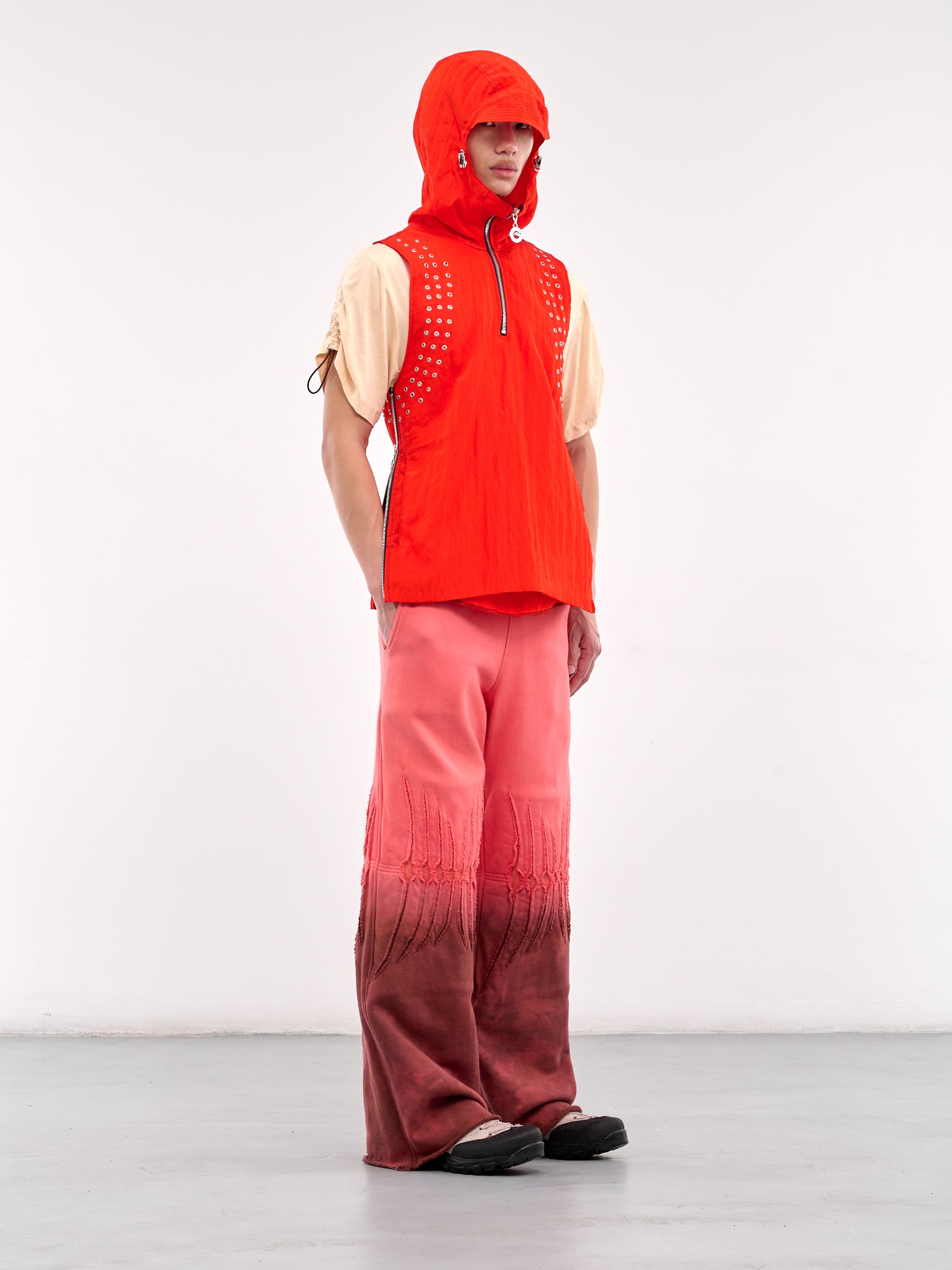 Gradient Cut-Out Sweatpants (CCS4-TRS-APPJERS-RED-BROWN)