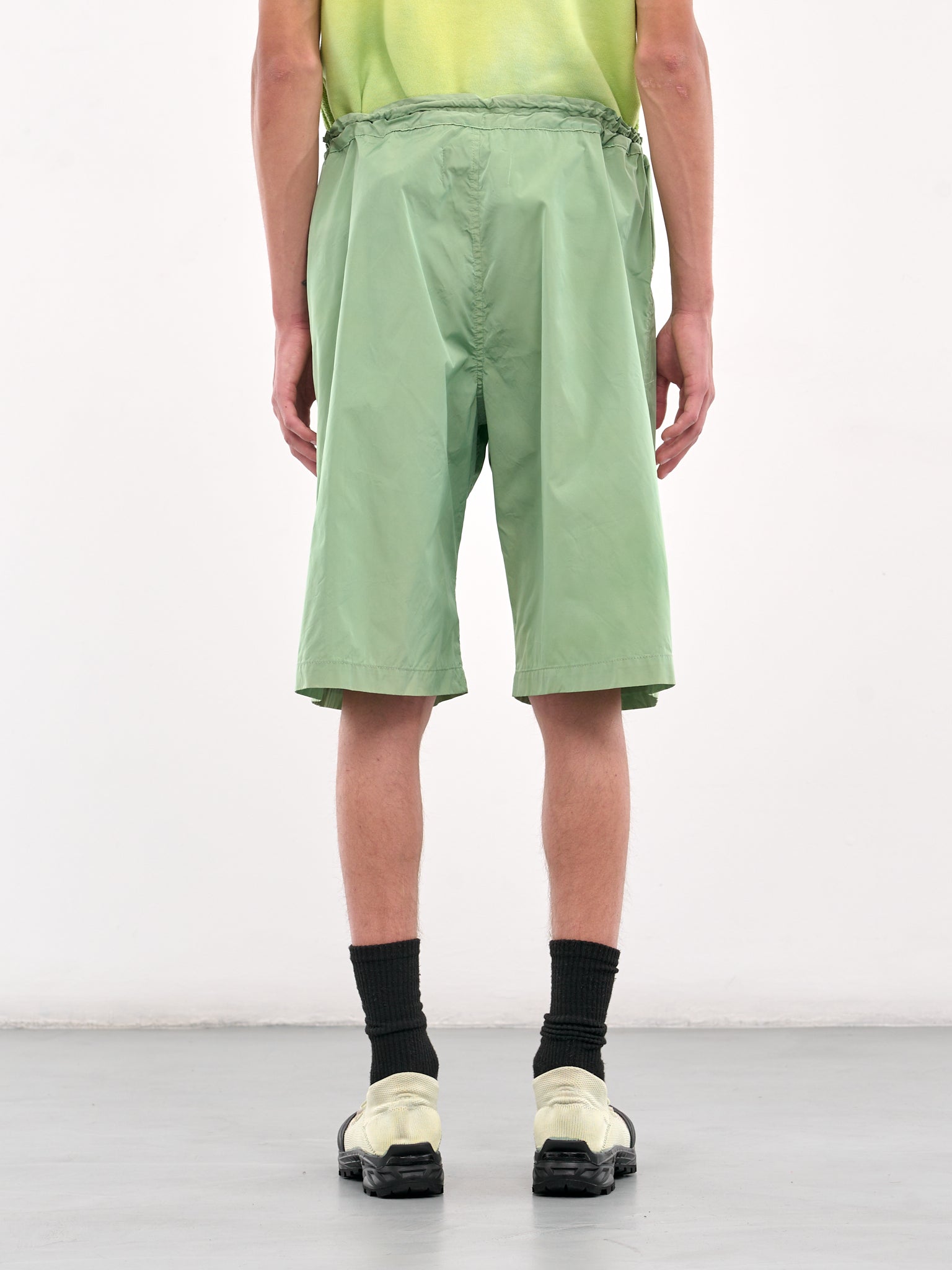 Drawstring Zip Pocket Shorts (CCS4-TRS-ESSTRS-GREEN)