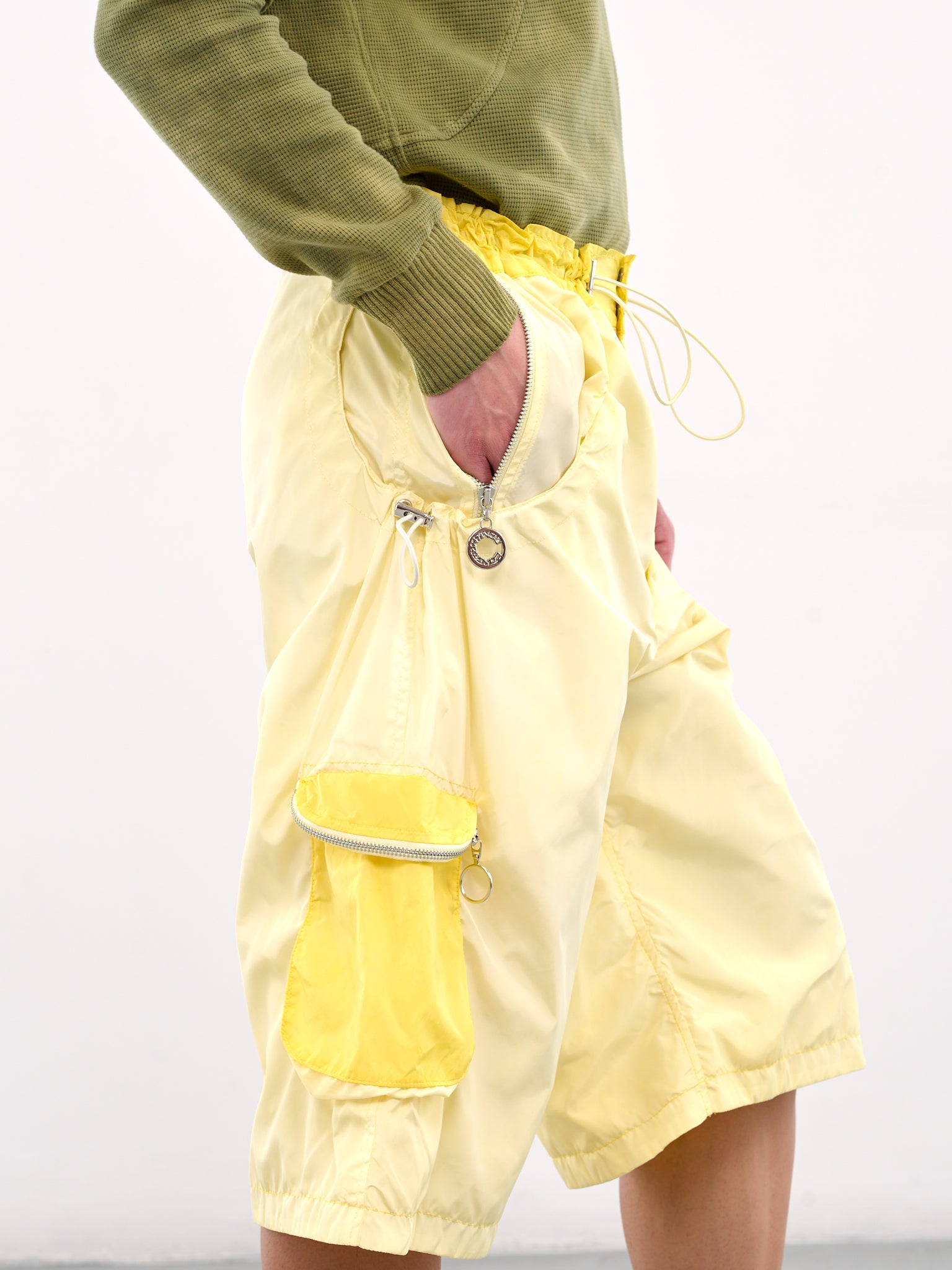 Zip Cargo Technical Shorts (CCS4-TRS-TECSHORT-LIGHT-YELLOW)