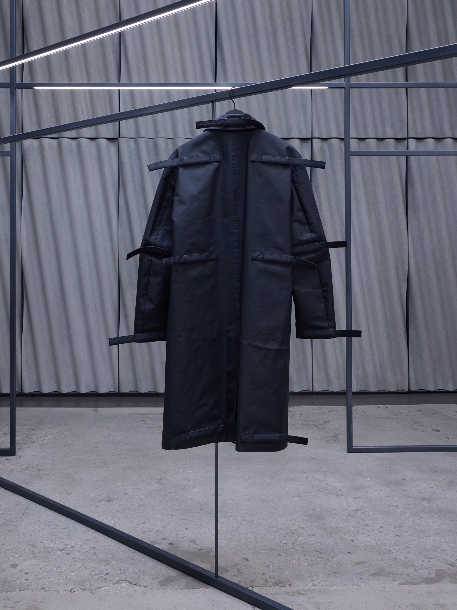 Black Coated Canvas Tab Coat (CG-CWOLCO06-BLACK)