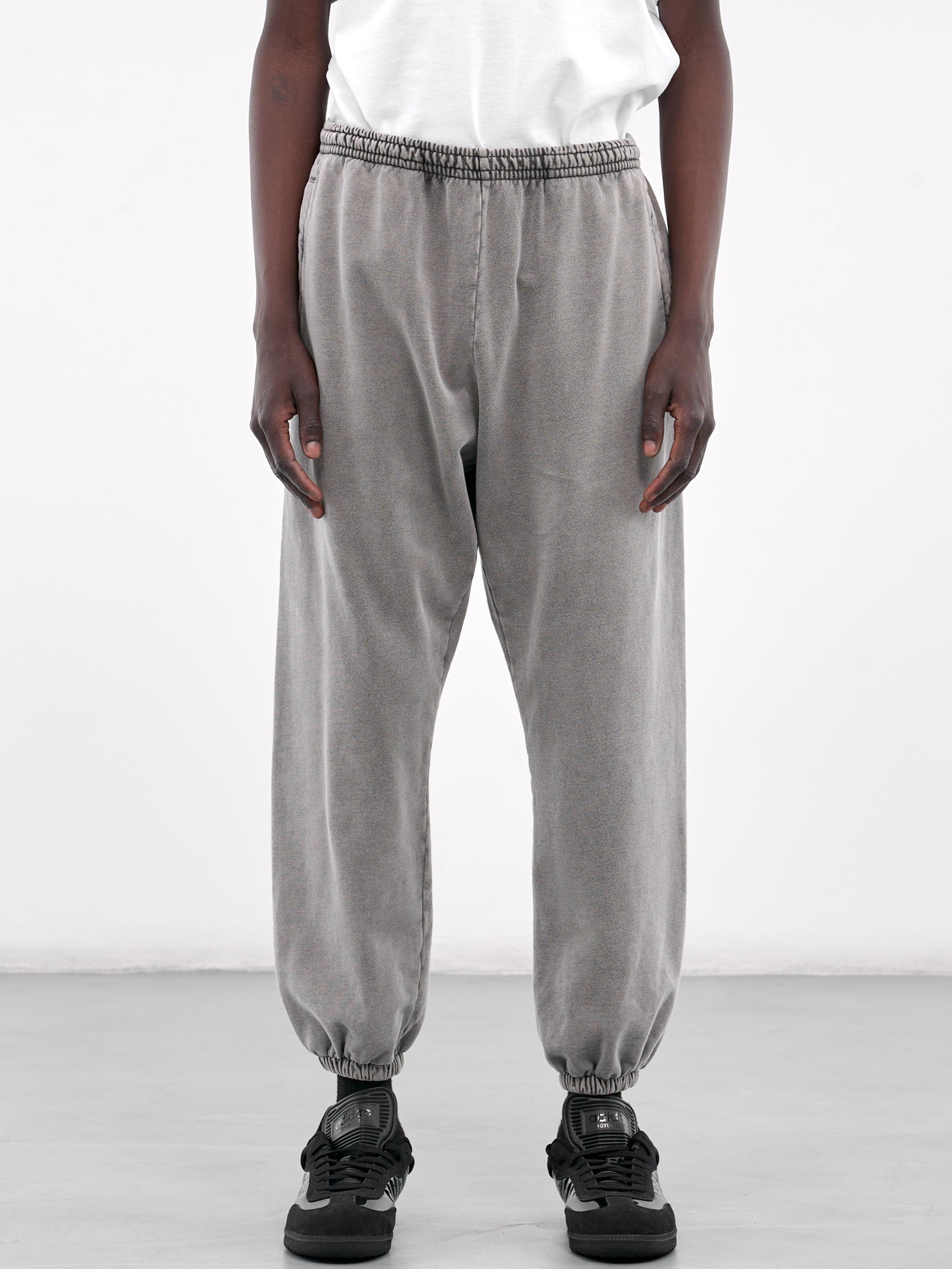 ACNE STUDIOS Sweatpants | H. Lorenzo - front