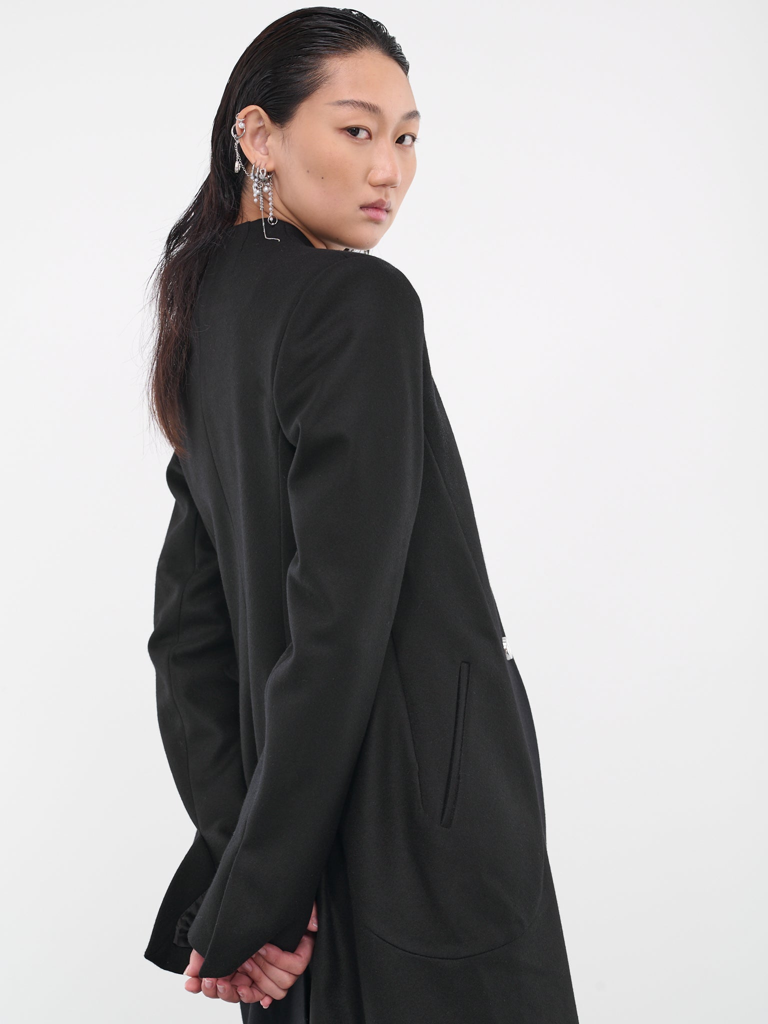 Paneled Wool Coat (CL25-BLACK)