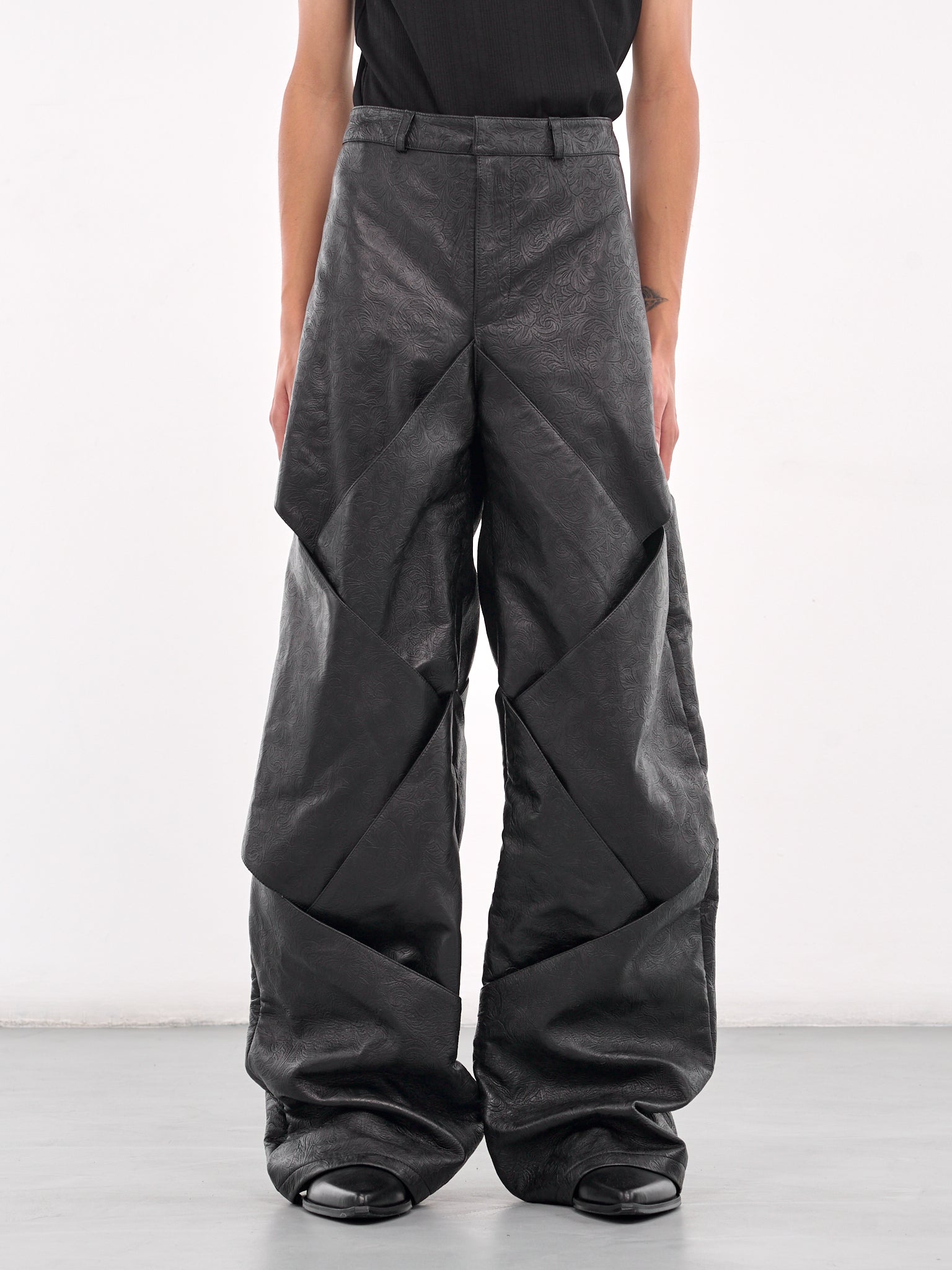 Cruzado Trousers (CRUZADO-EMBOSSED-BLACK)