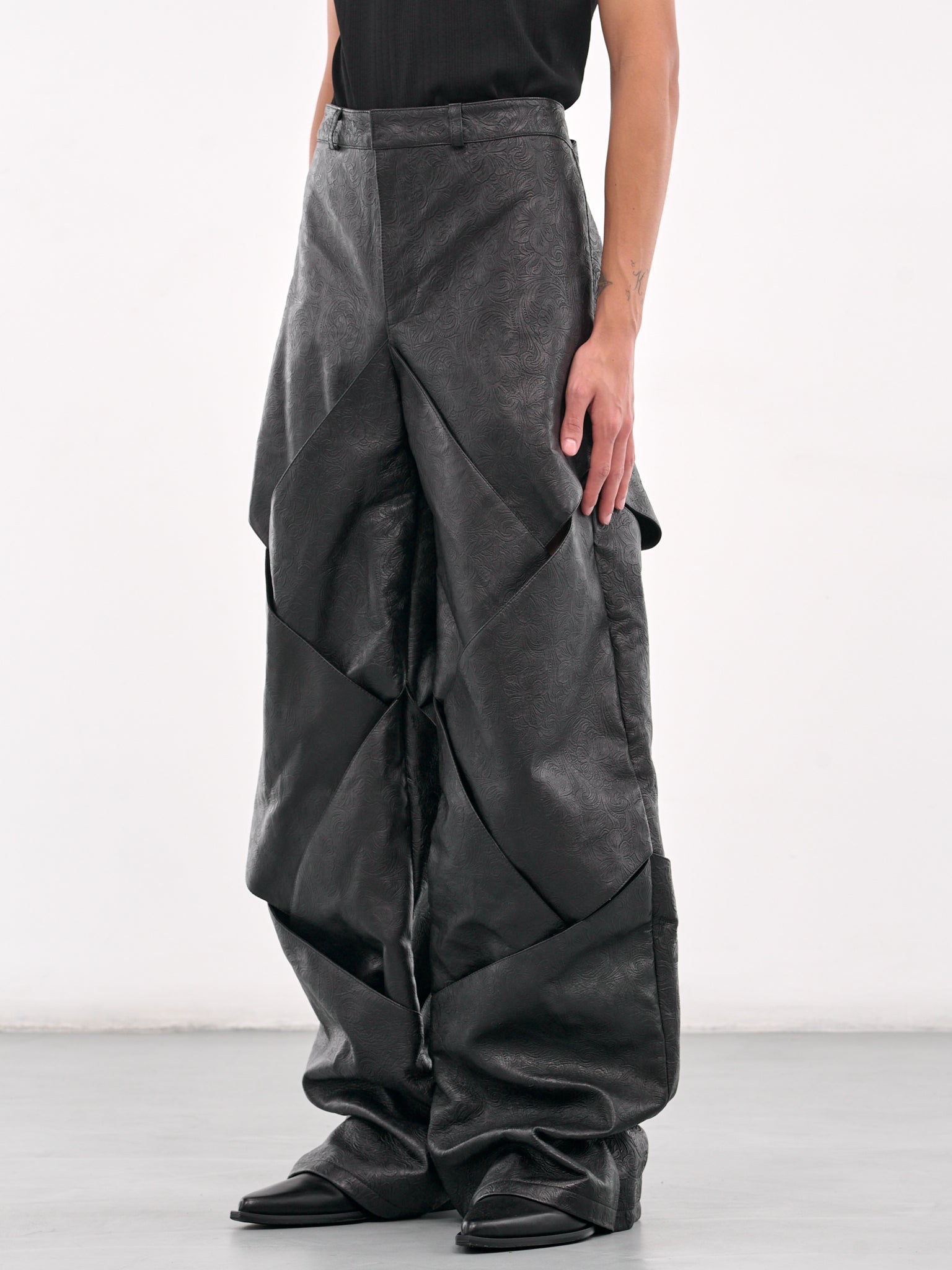 Cruzado Trousers (CRUZADO-EMBOSSED-BLACK)