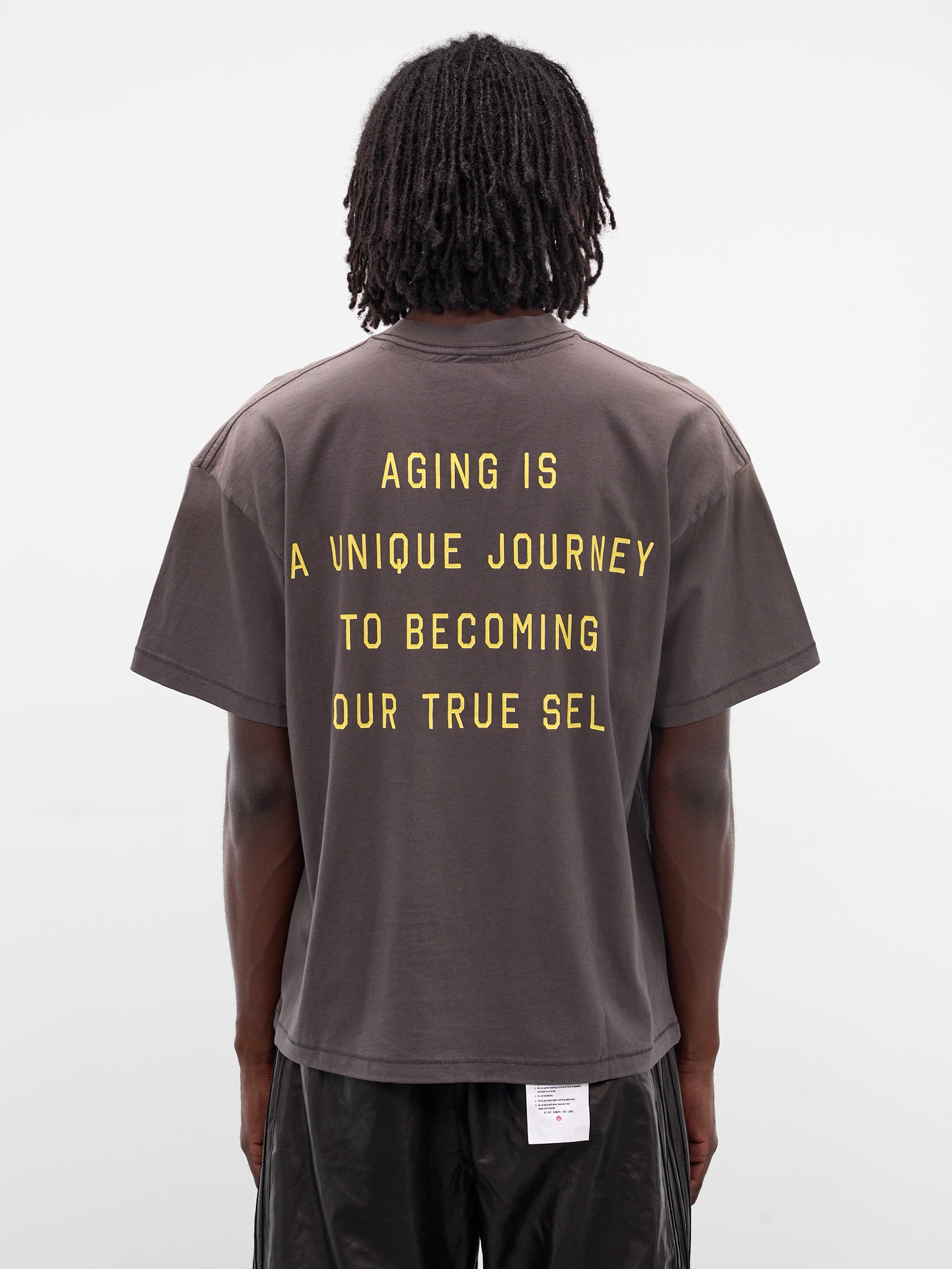 Black 'Nostalgic Girl' Graphic Tee (CT-SV-NGA-1005-BLACK)