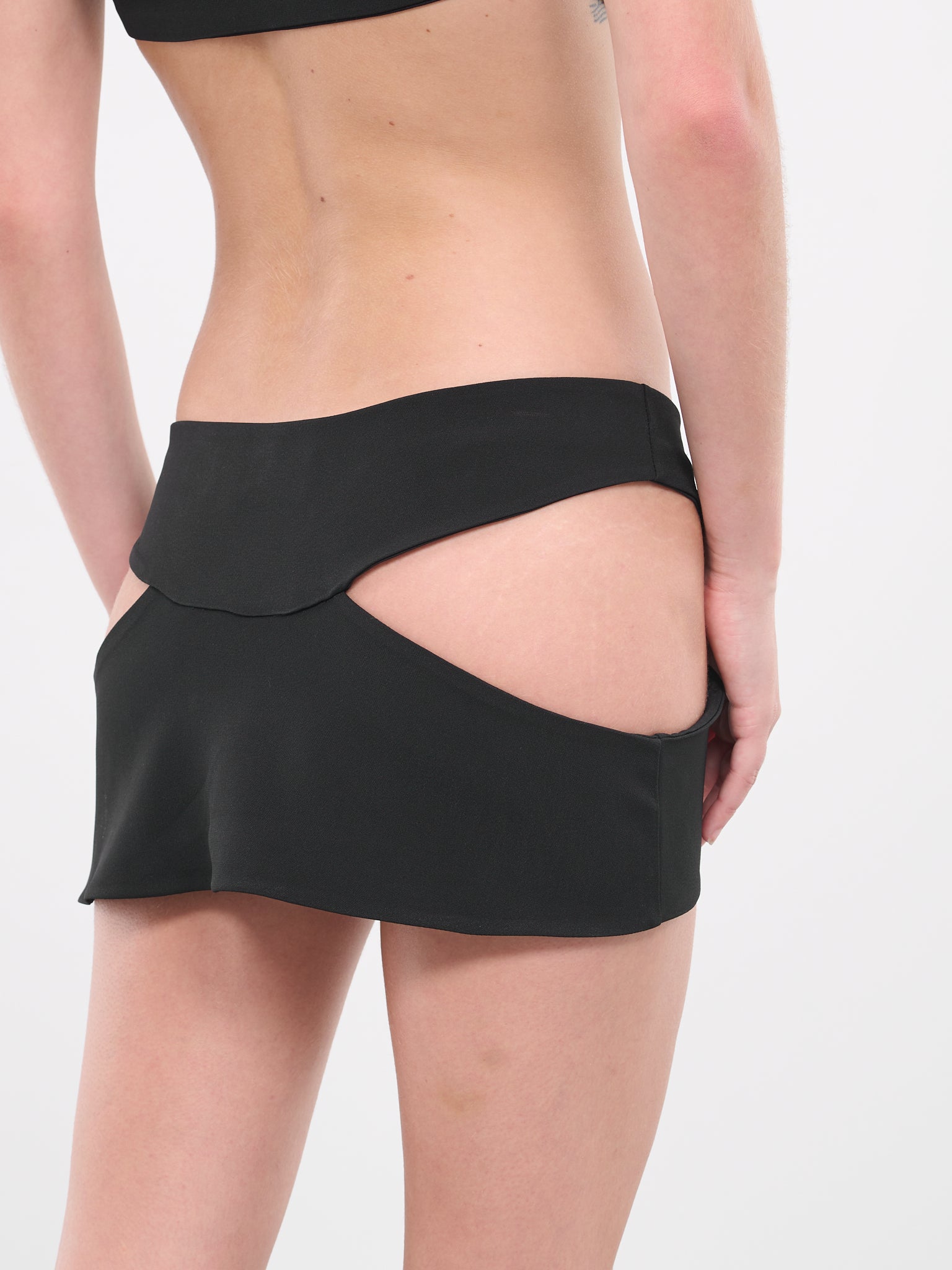 Defiant Mini Skirt (DFSS23SKT01-BLACK)