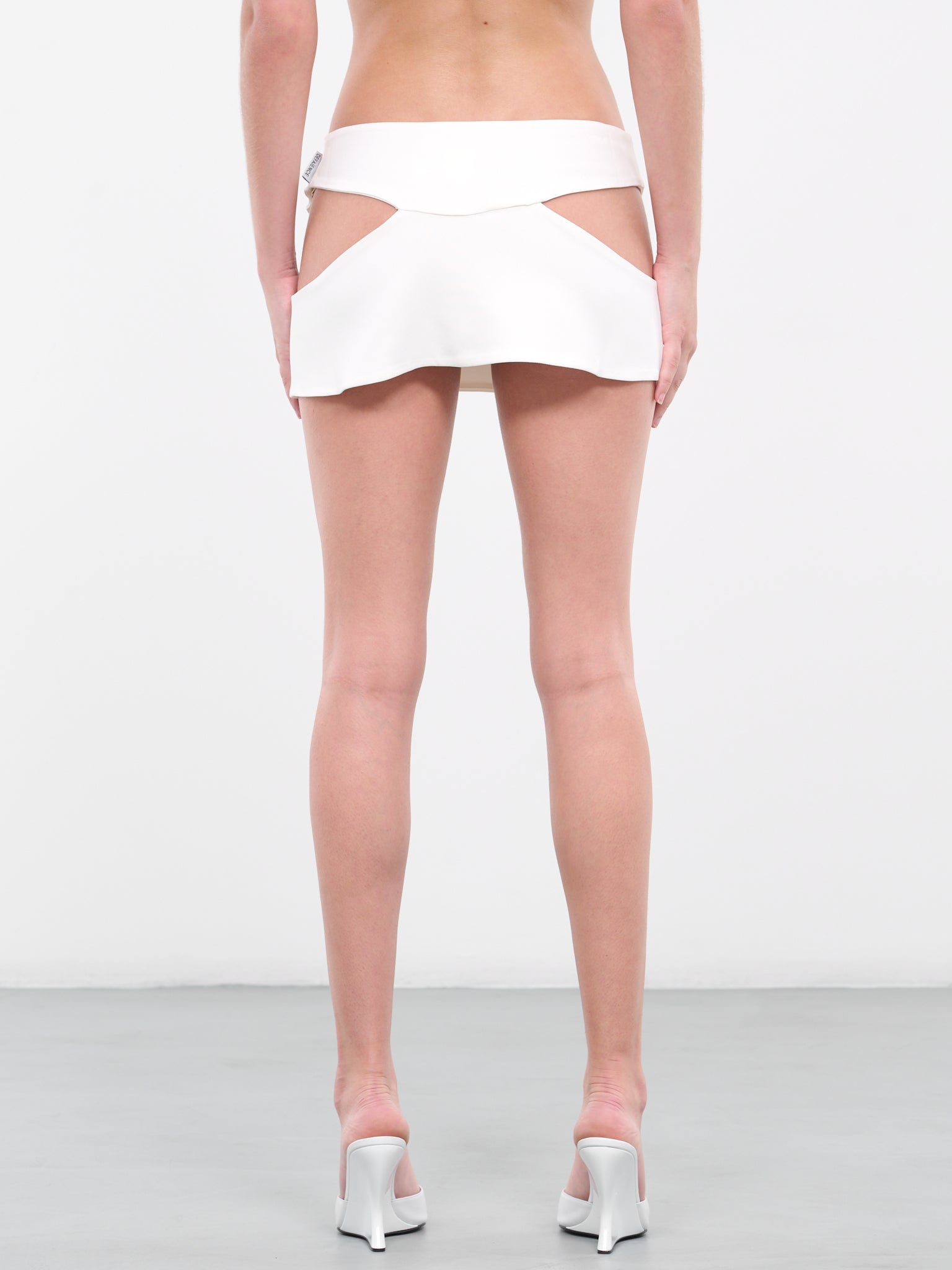 Defiant Mini Skirt (DFSS23SKT01-WHITE)