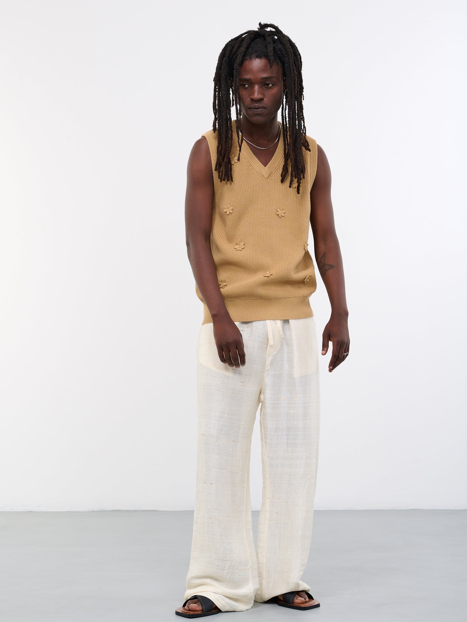 Dharma Knit Vest (DHARMA-M22KN7018-BEIGE-FLORAL)