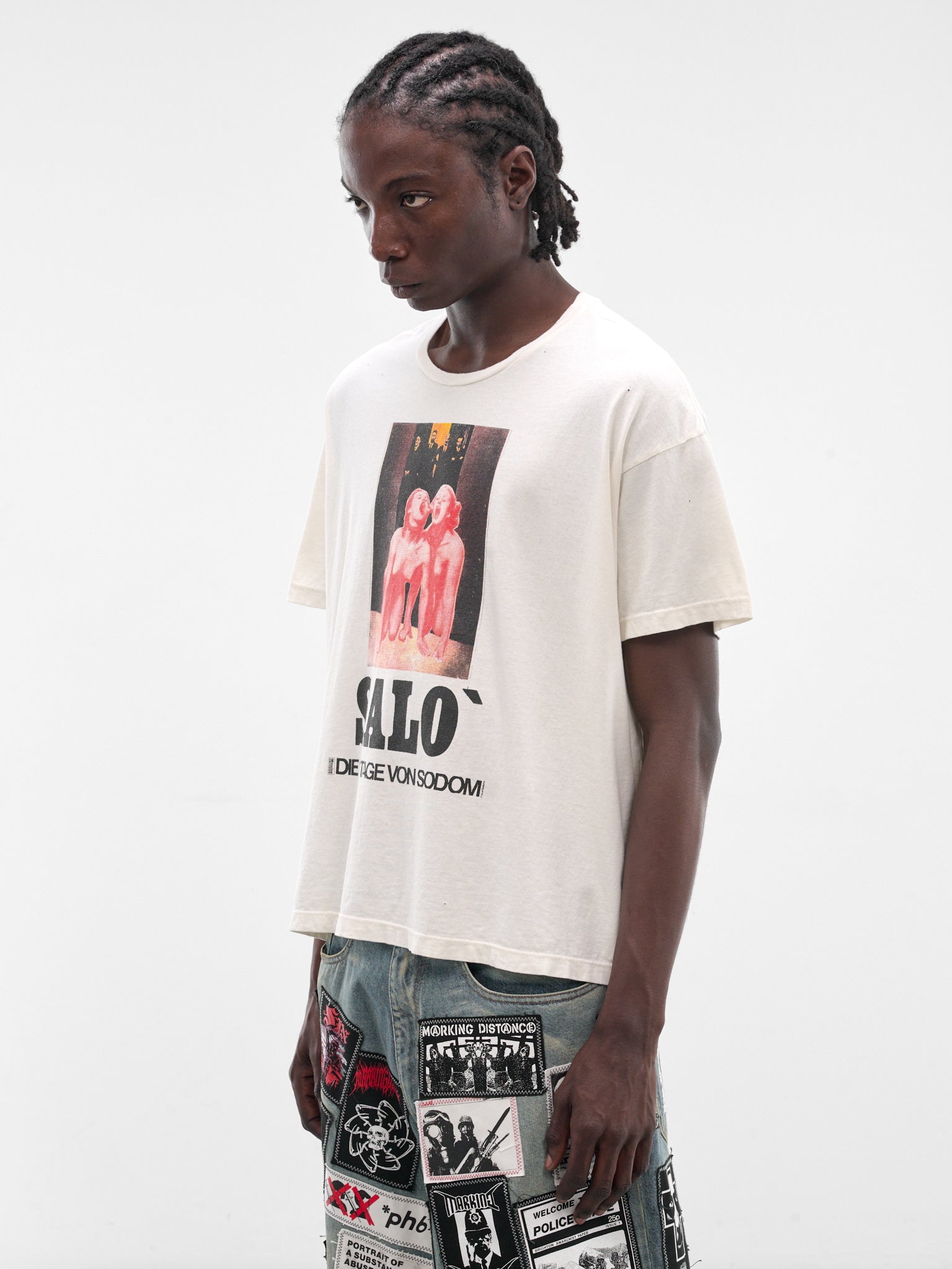 MARKING DISTANCE Distressed Salo Tee | H.Lorenzo - side