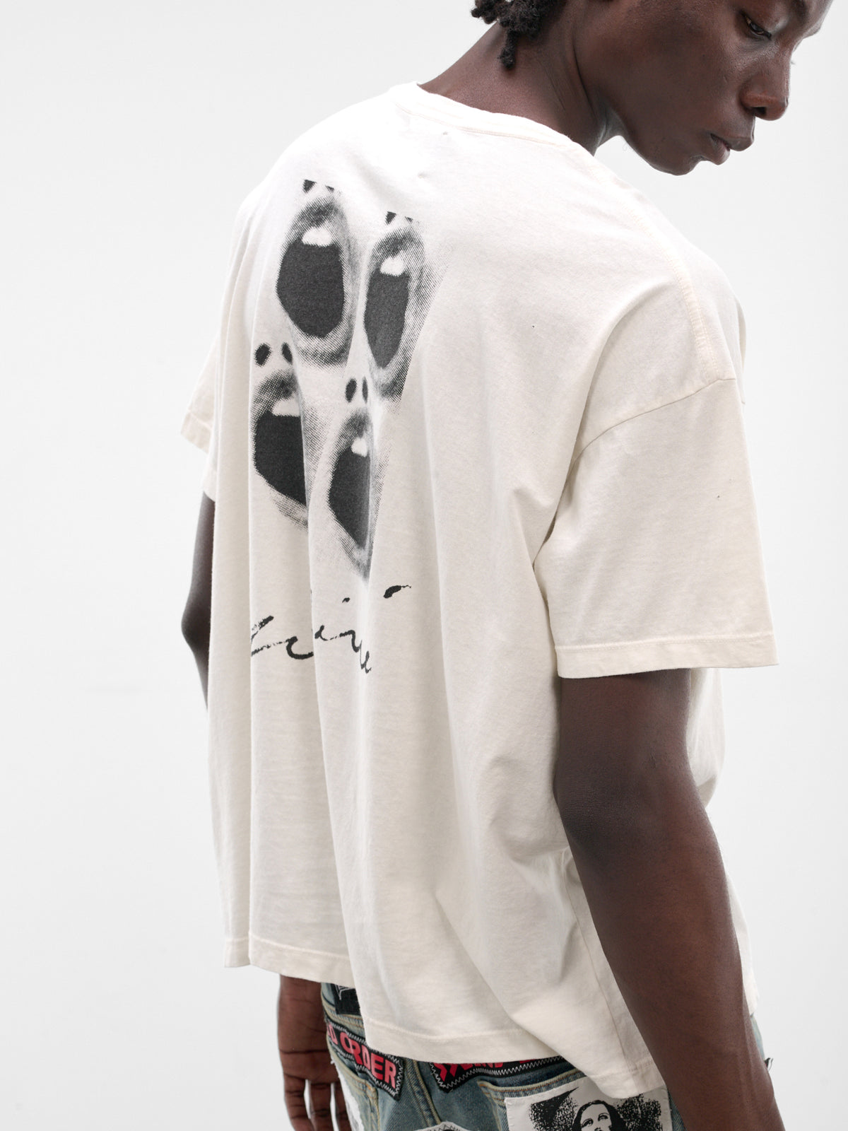 MARKING DISTANCE Distressed Salo Tee | H.Lorenzo - detail 2