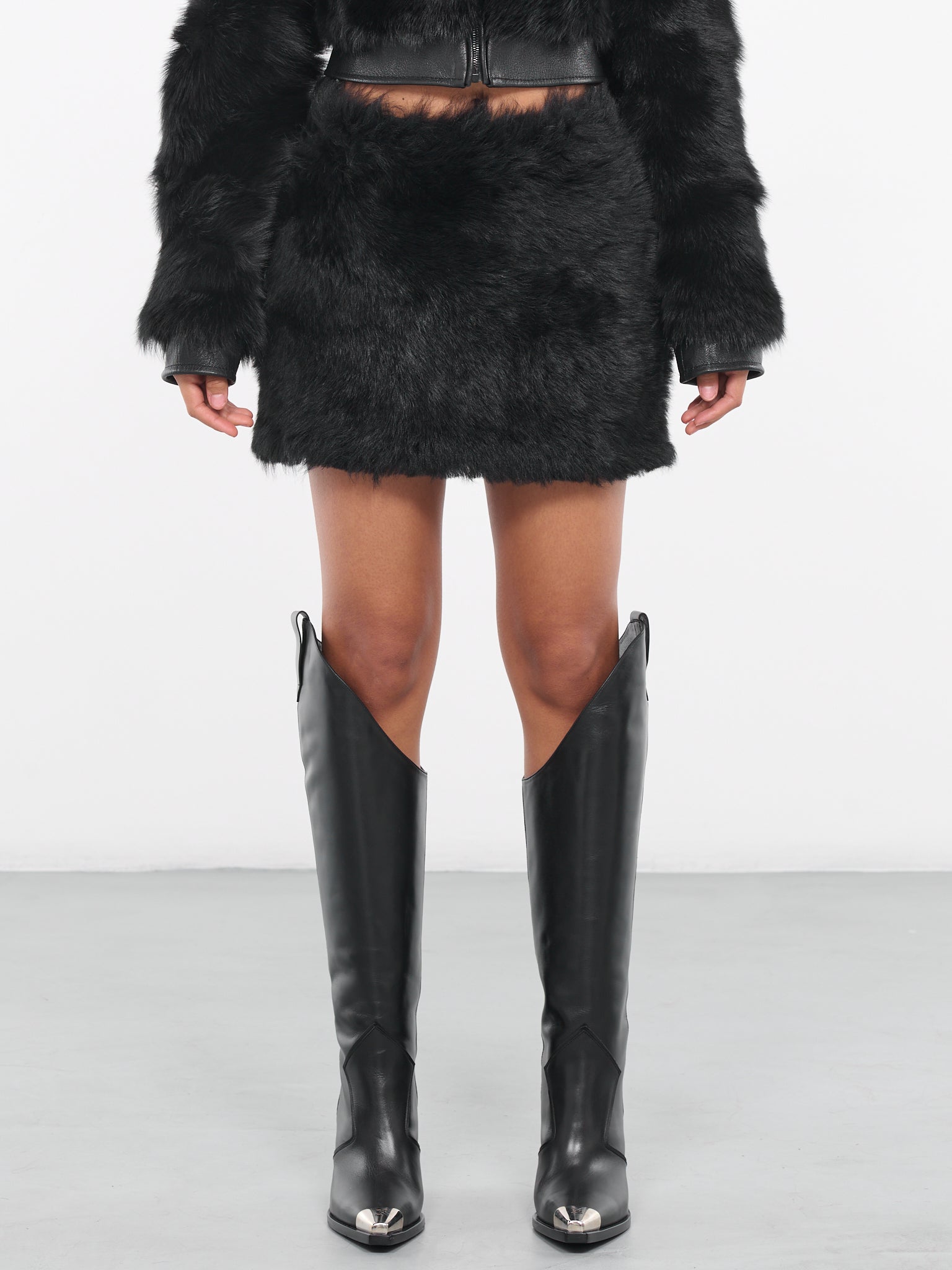 Faux-Fur Mini Skirt (DK75S-BLACK)