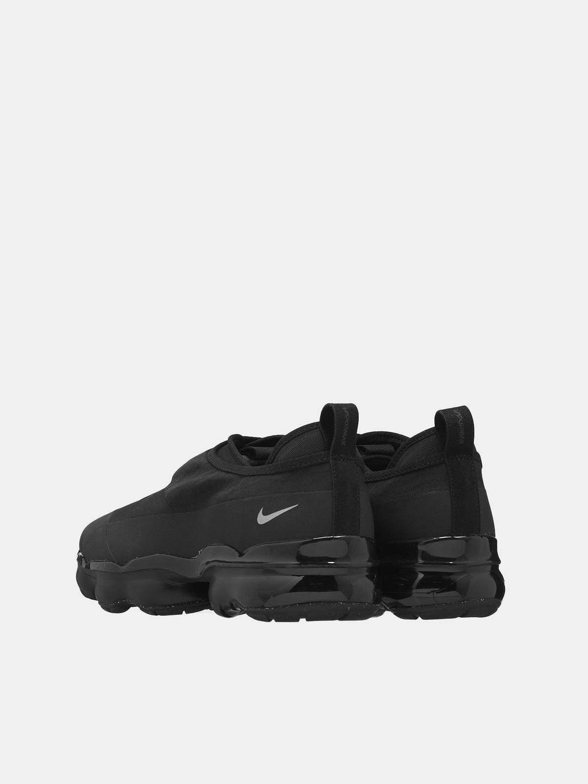 VaporMax Moc Roam (DZ7273-001-BLACK-SILVER)