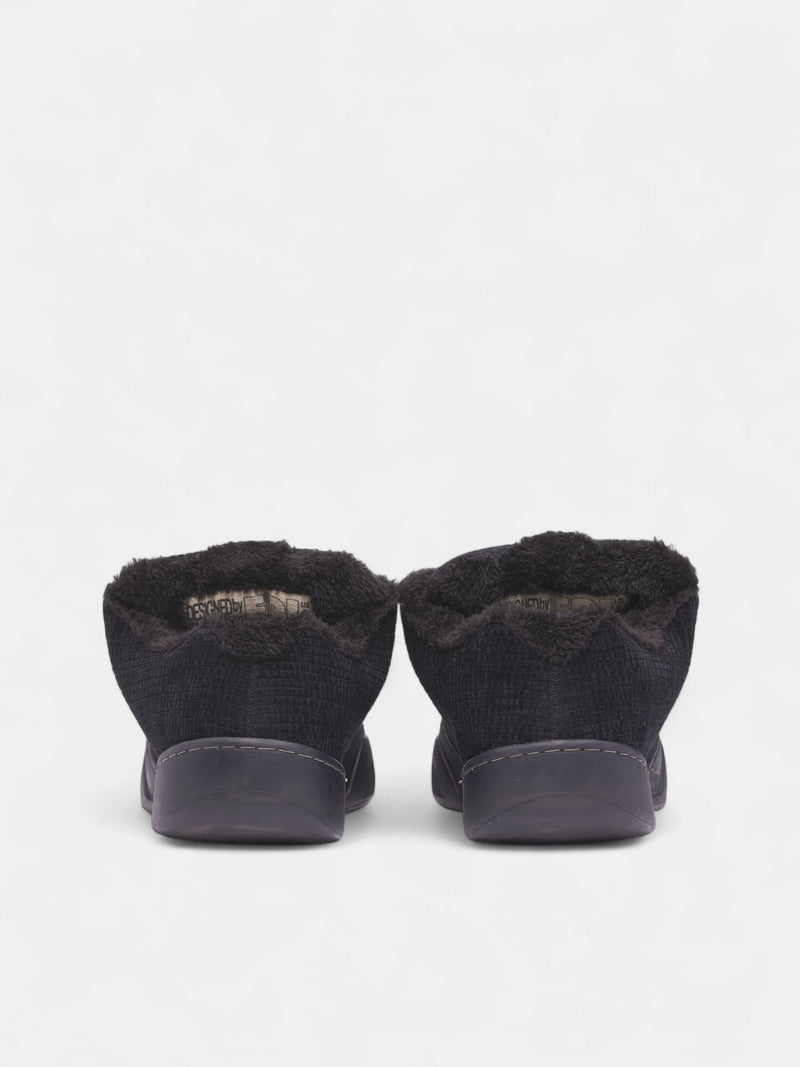 Black Corduroy Skater Vamp Sneakers (ERL11SH01-PIRATE-BLACK)