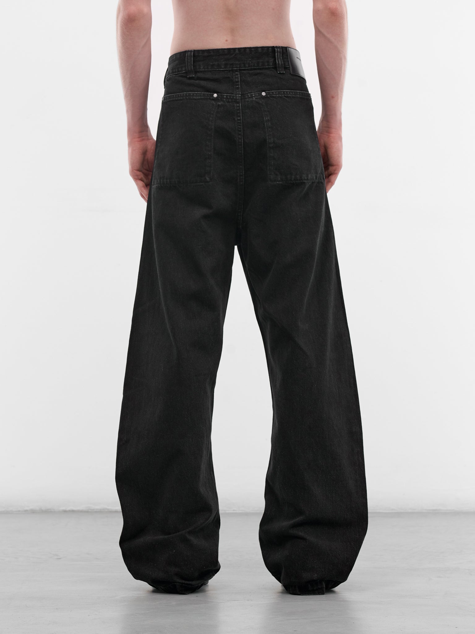 Black Denim Gem Jeans (ESSS26DP03012-MAGNETITE)