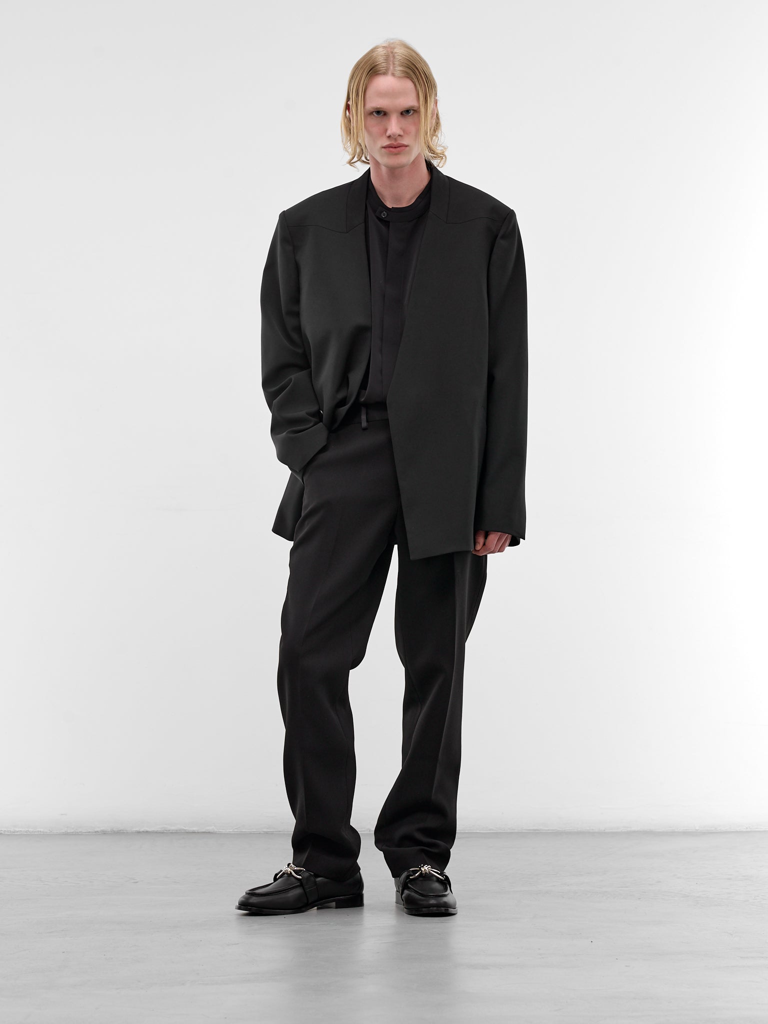 Black Wool Lapelless Blazer (ESSS26JA02244-BLACK)