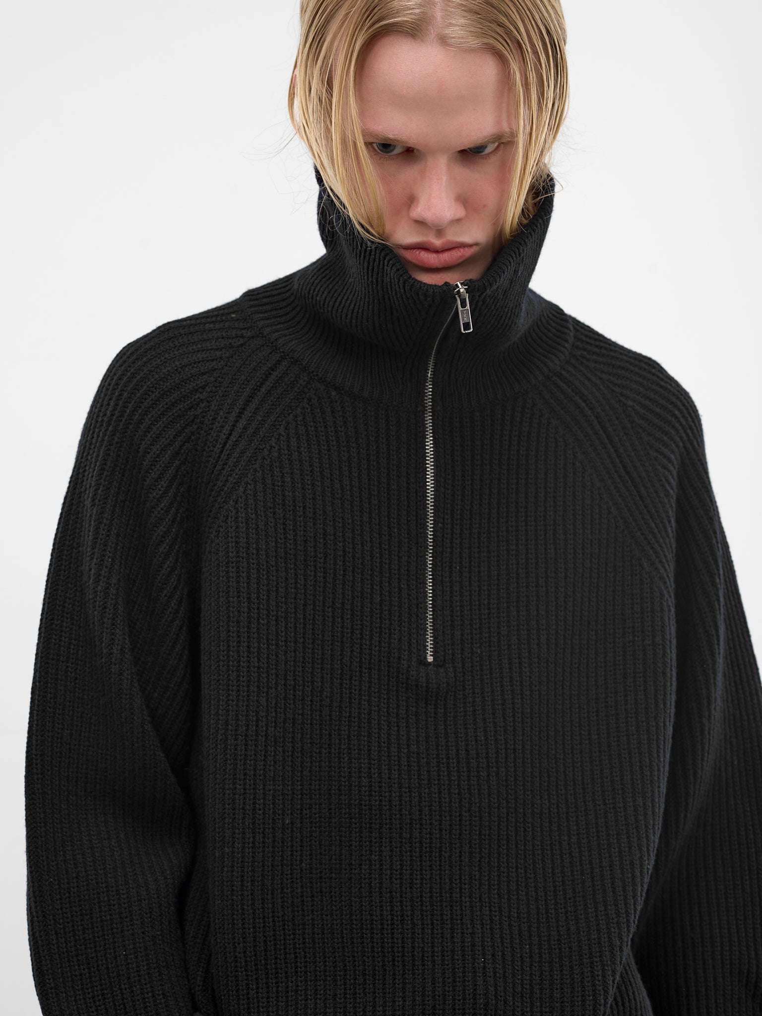 Black Wool Rib-Knit Quarter Zip (ESSS26TO01073-BLACK)