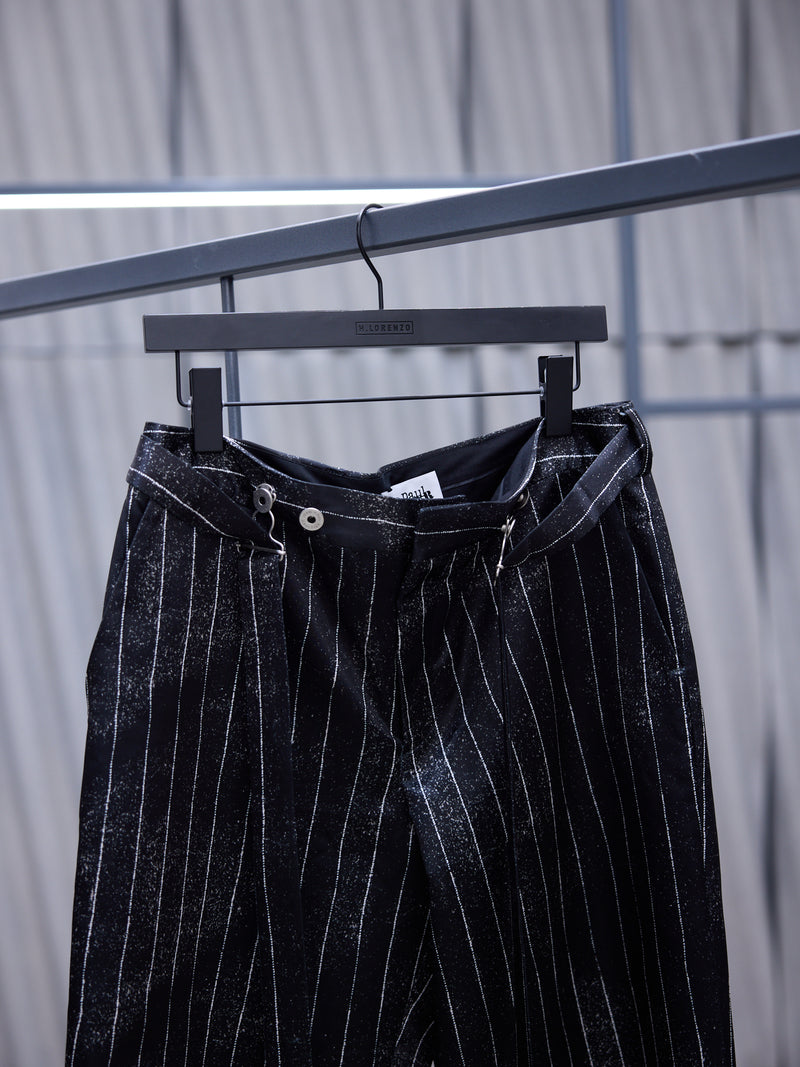 The Satin Pinstripe Wide Pants (F-PA160-C556-0001-BLACK-WHITE)