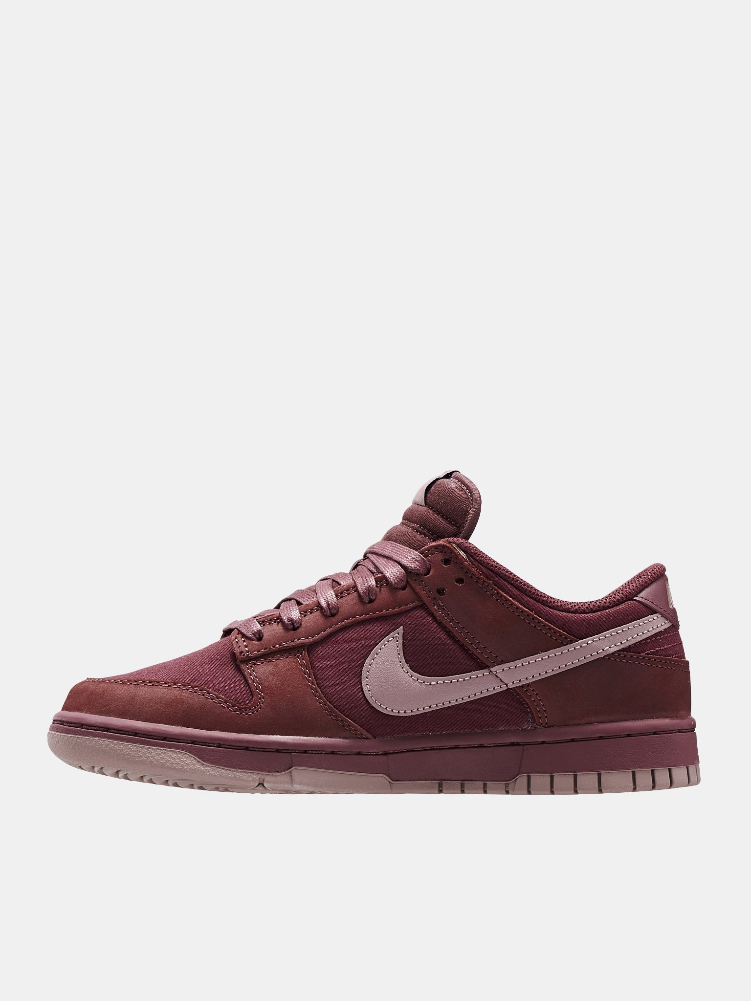 burgundy dunks